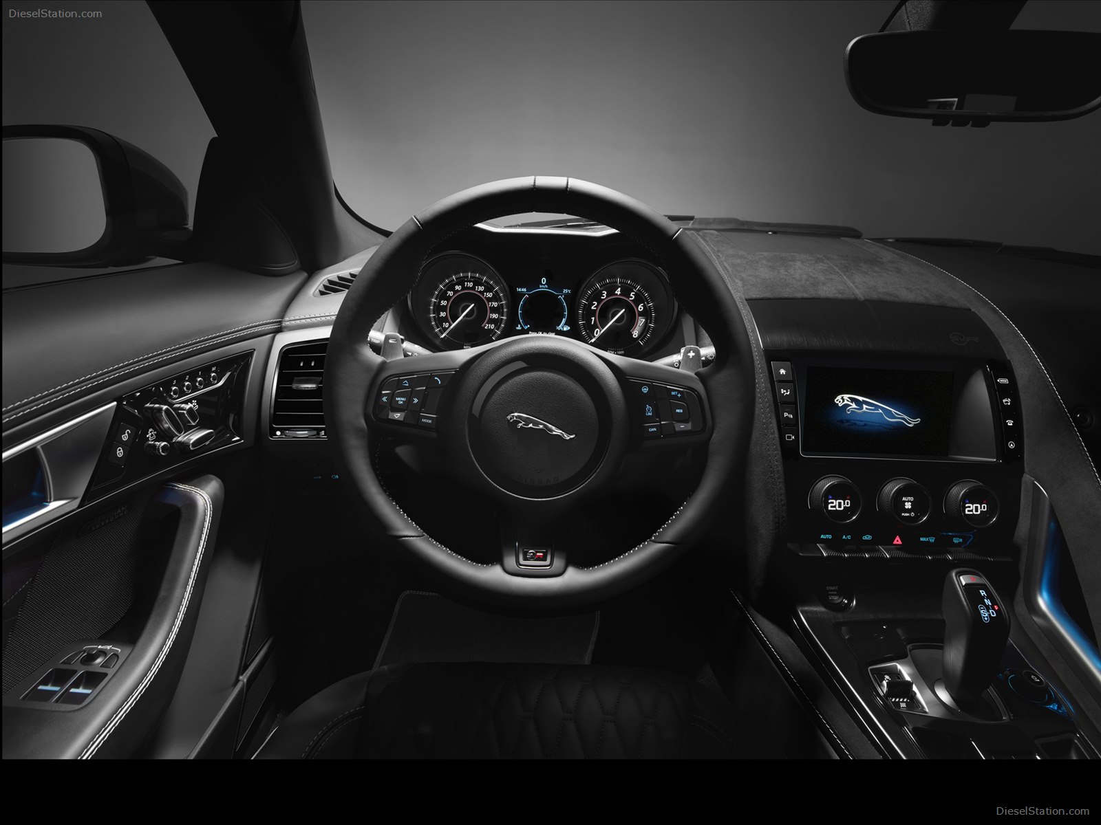 Jaguar F-Type SVR Coupe 2017