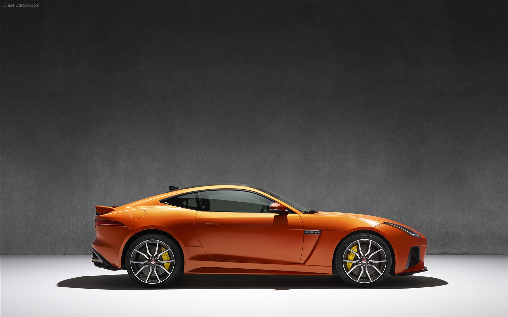 Jaguar F-Type SVR Coupe 2017