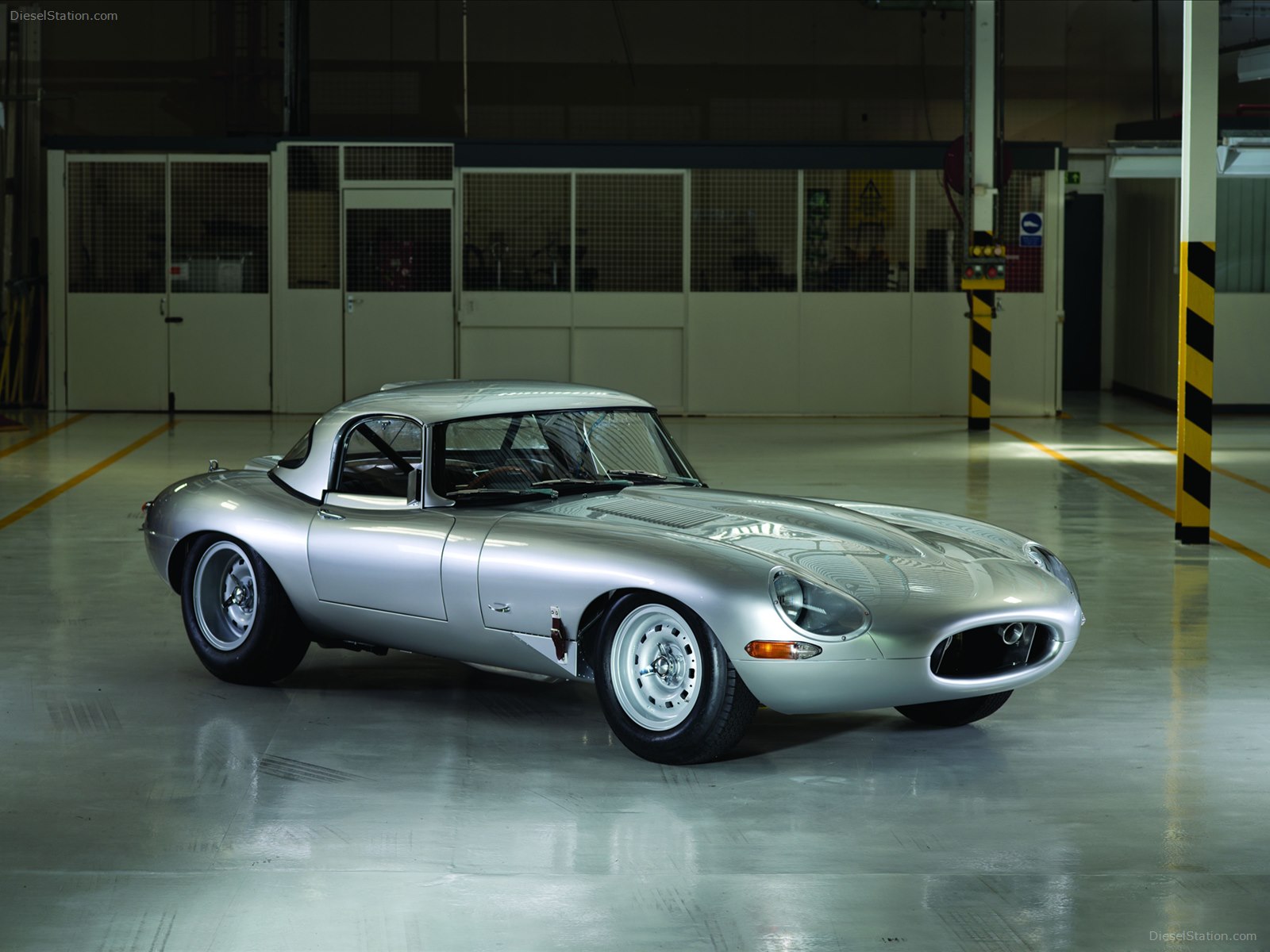 Jaguar Lightweight E-Type 2014