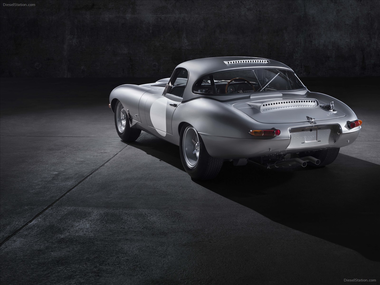 Jaguar Lightweight E-Type 2014