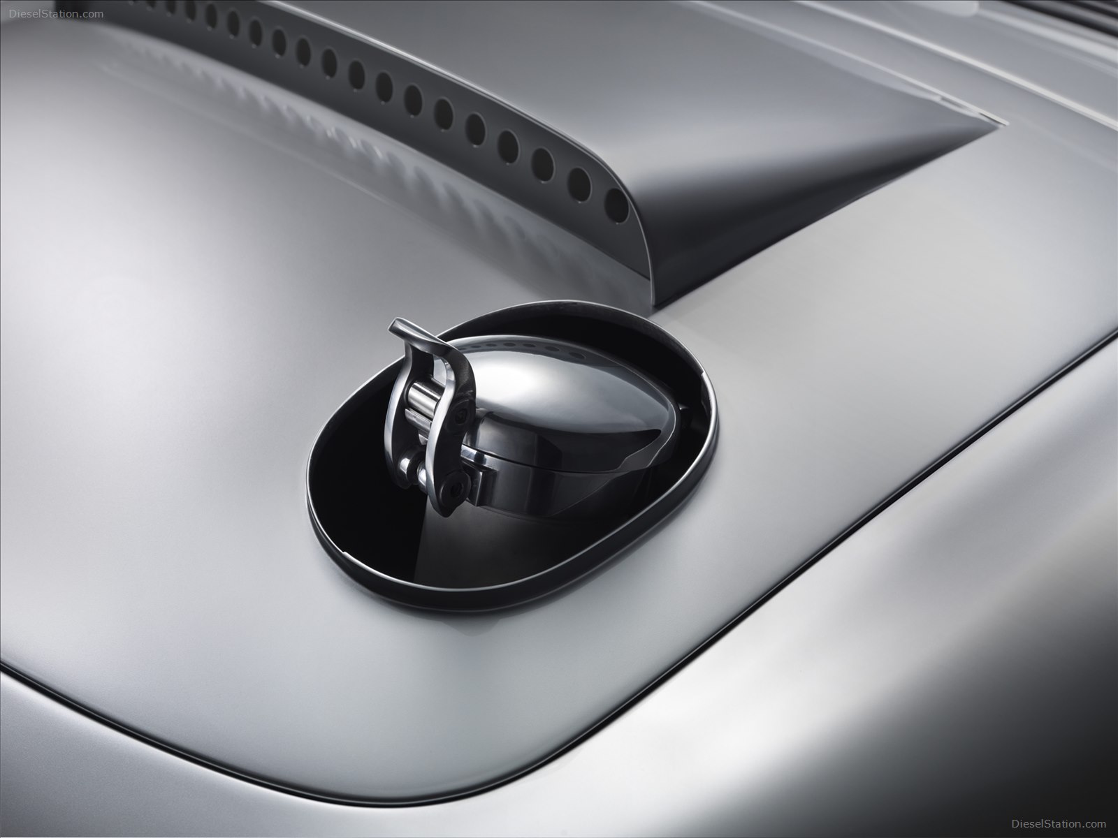 Jaguar Lightweight E-Type 2014