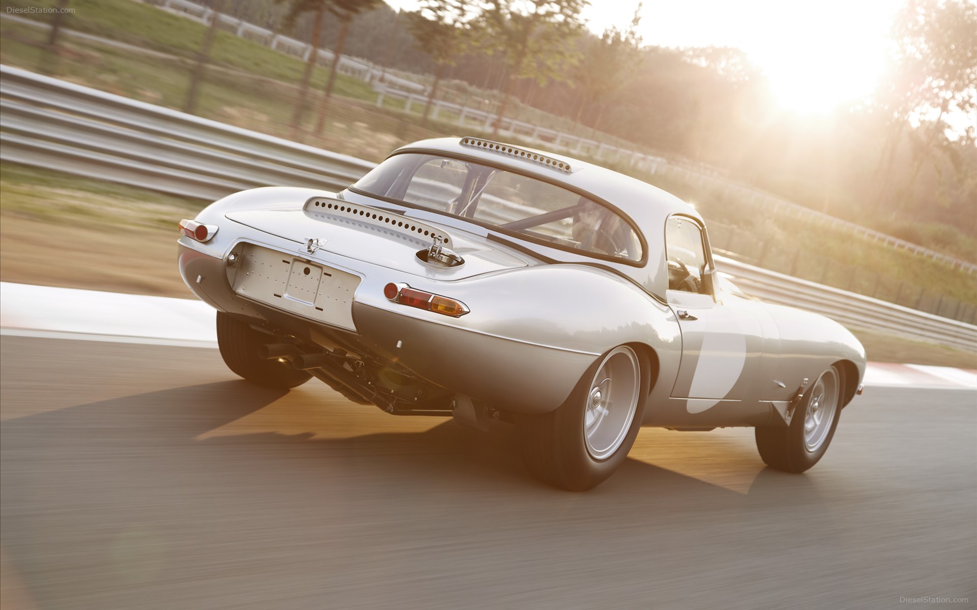 Jaguar Lightweight E-Type 2014