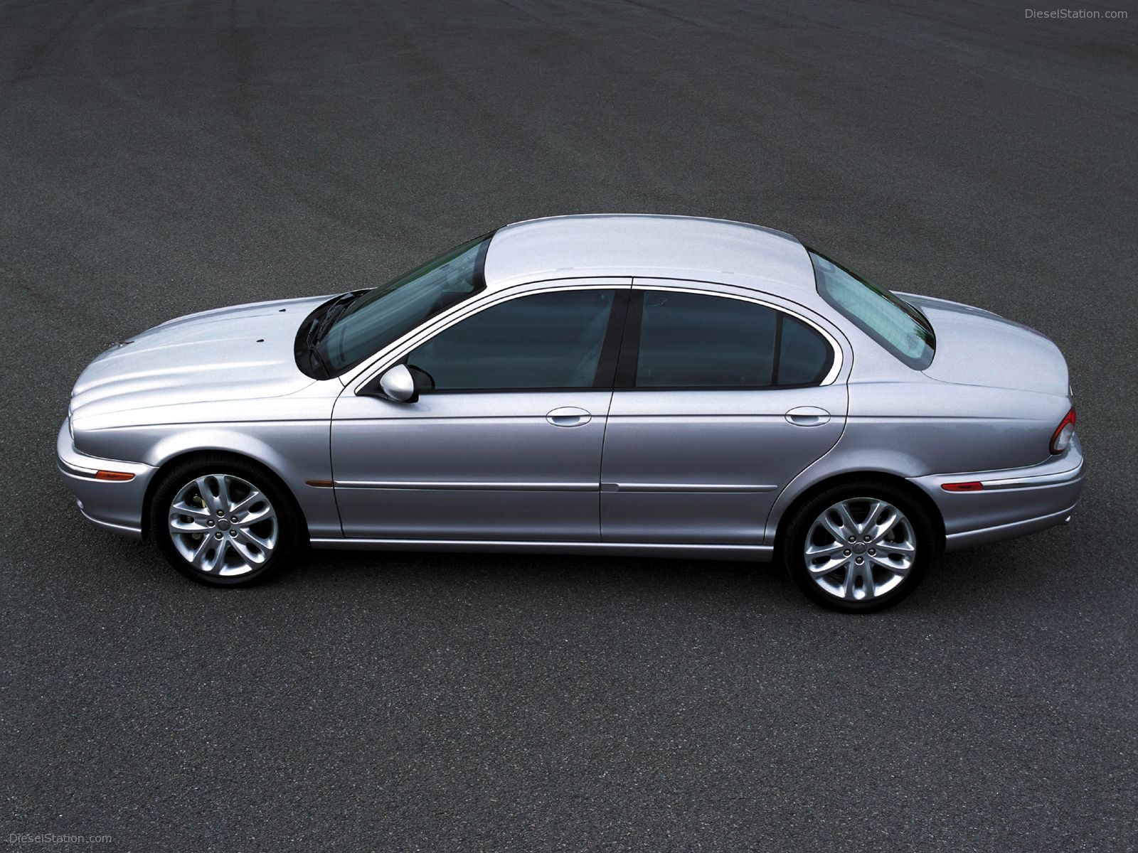 Jaguar X-Type