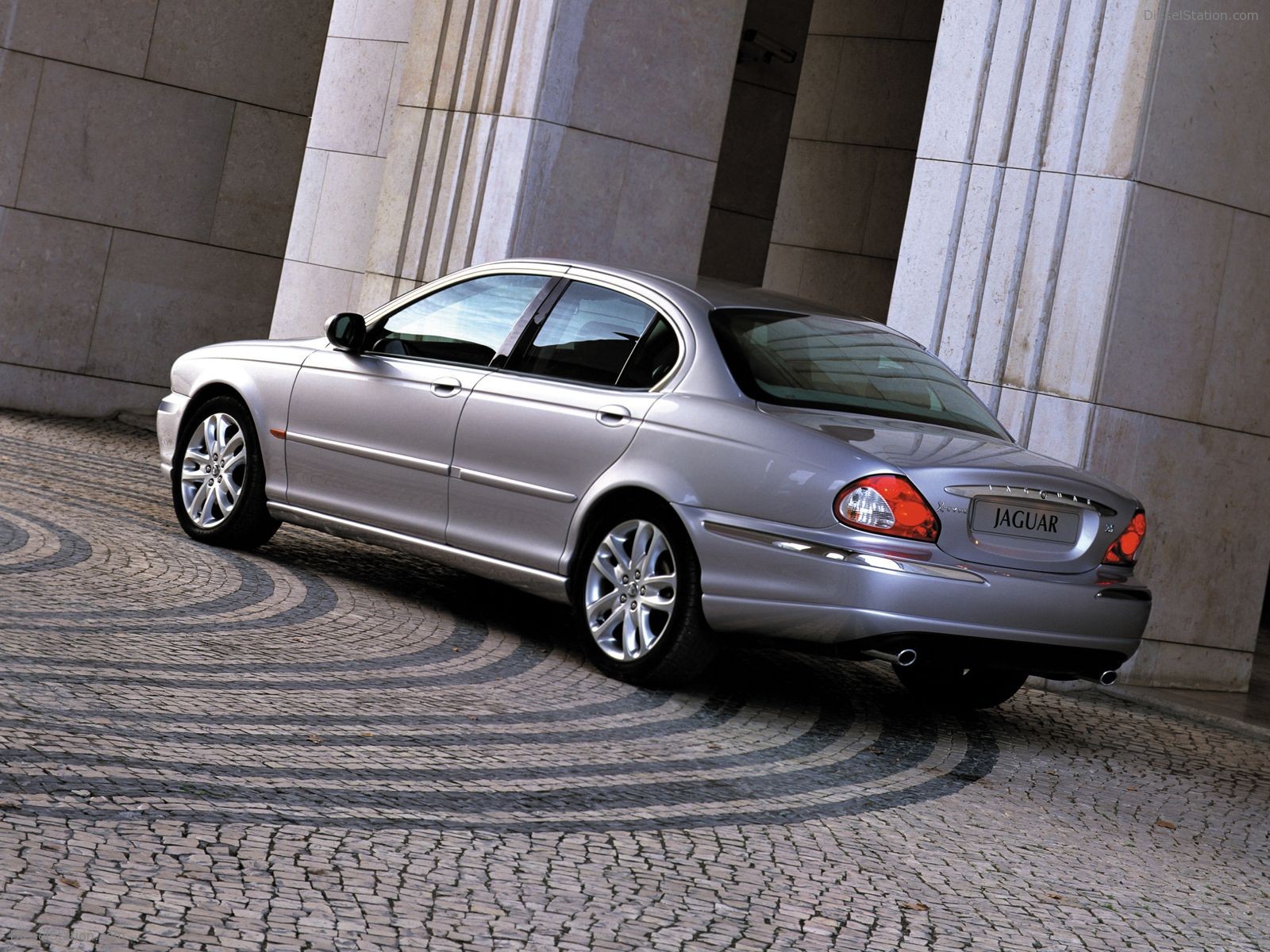 Jaguar X-Type