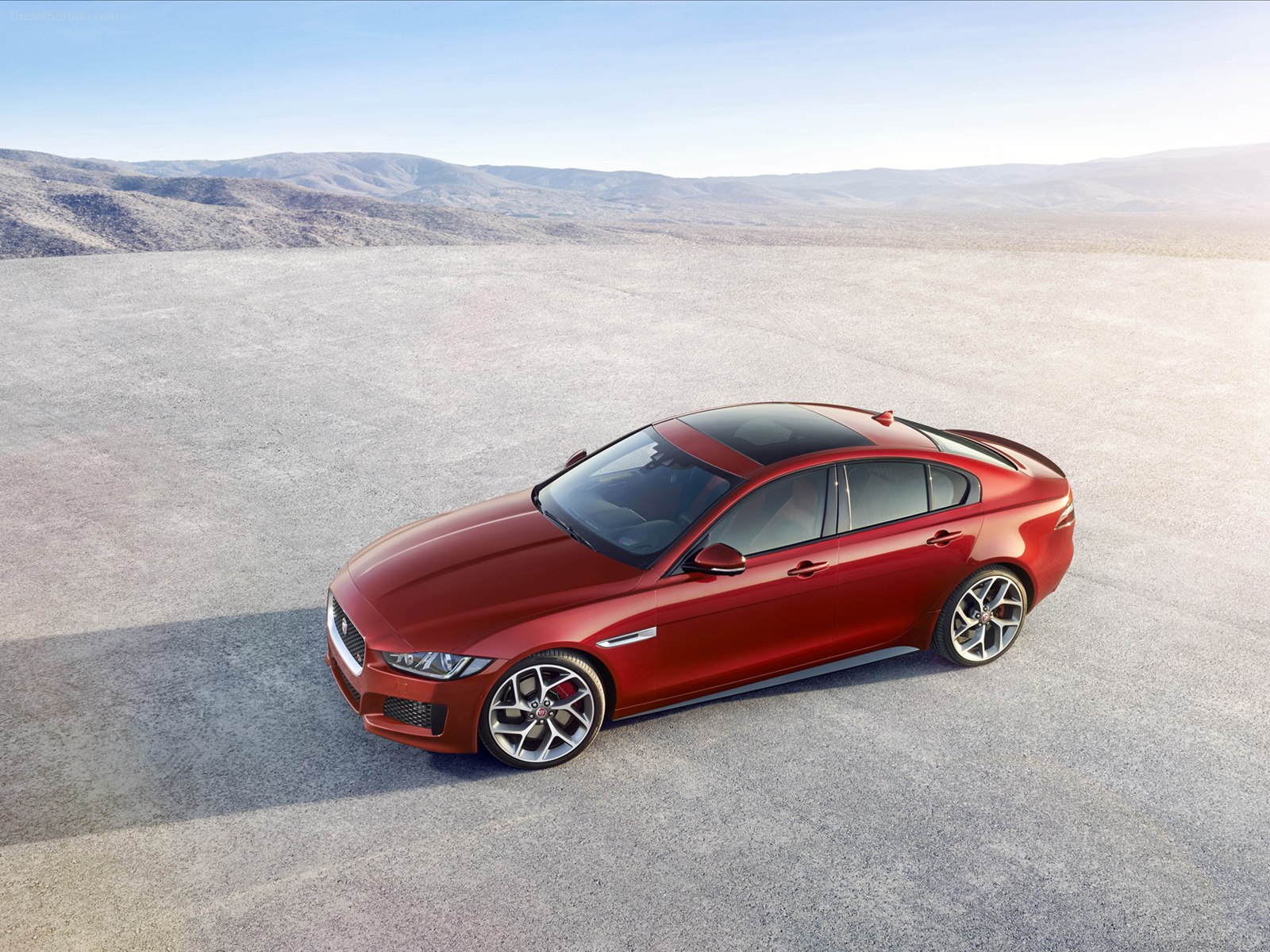 Jaguar XE S 2016