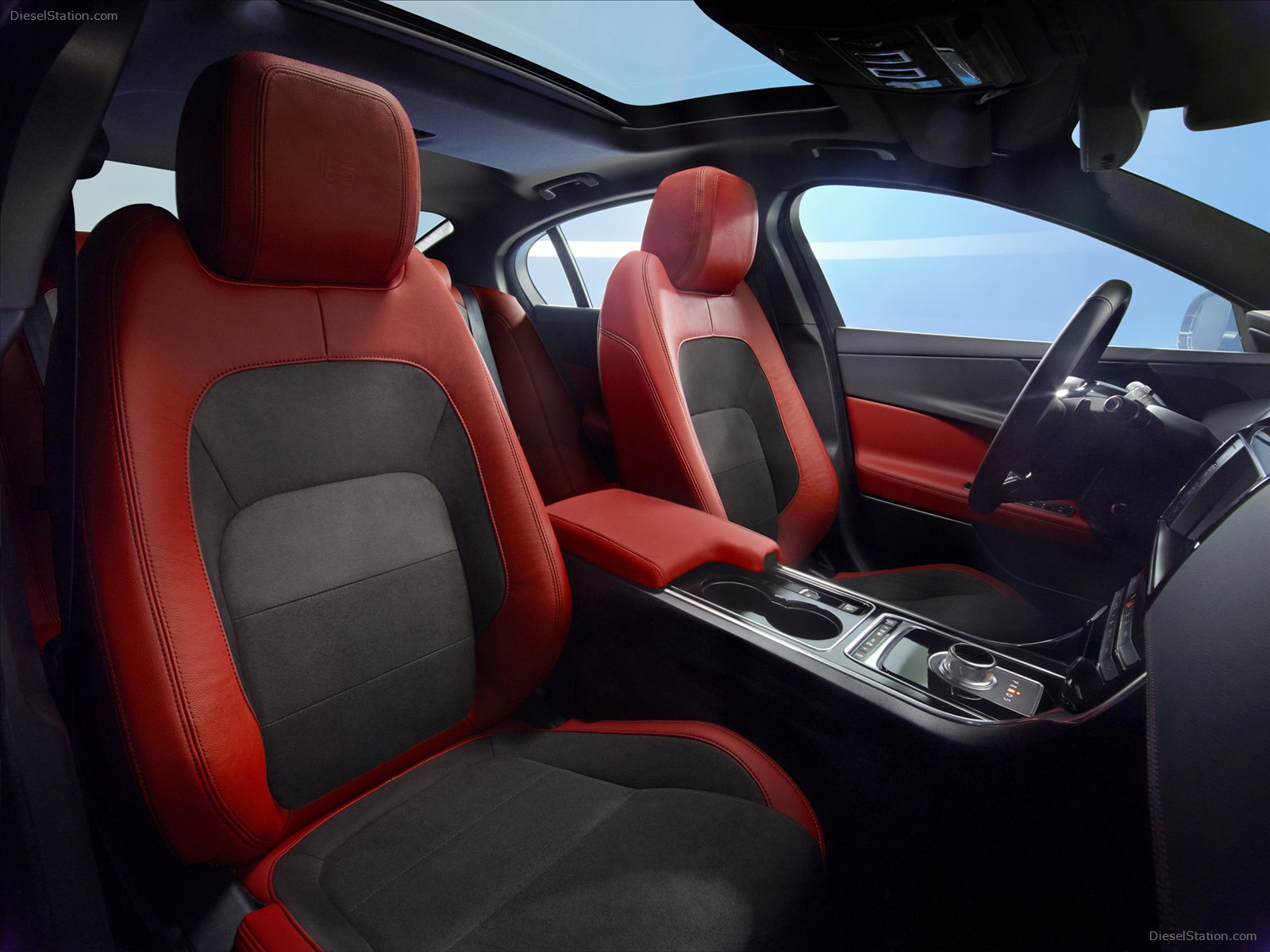 Jaguar XE S 2016