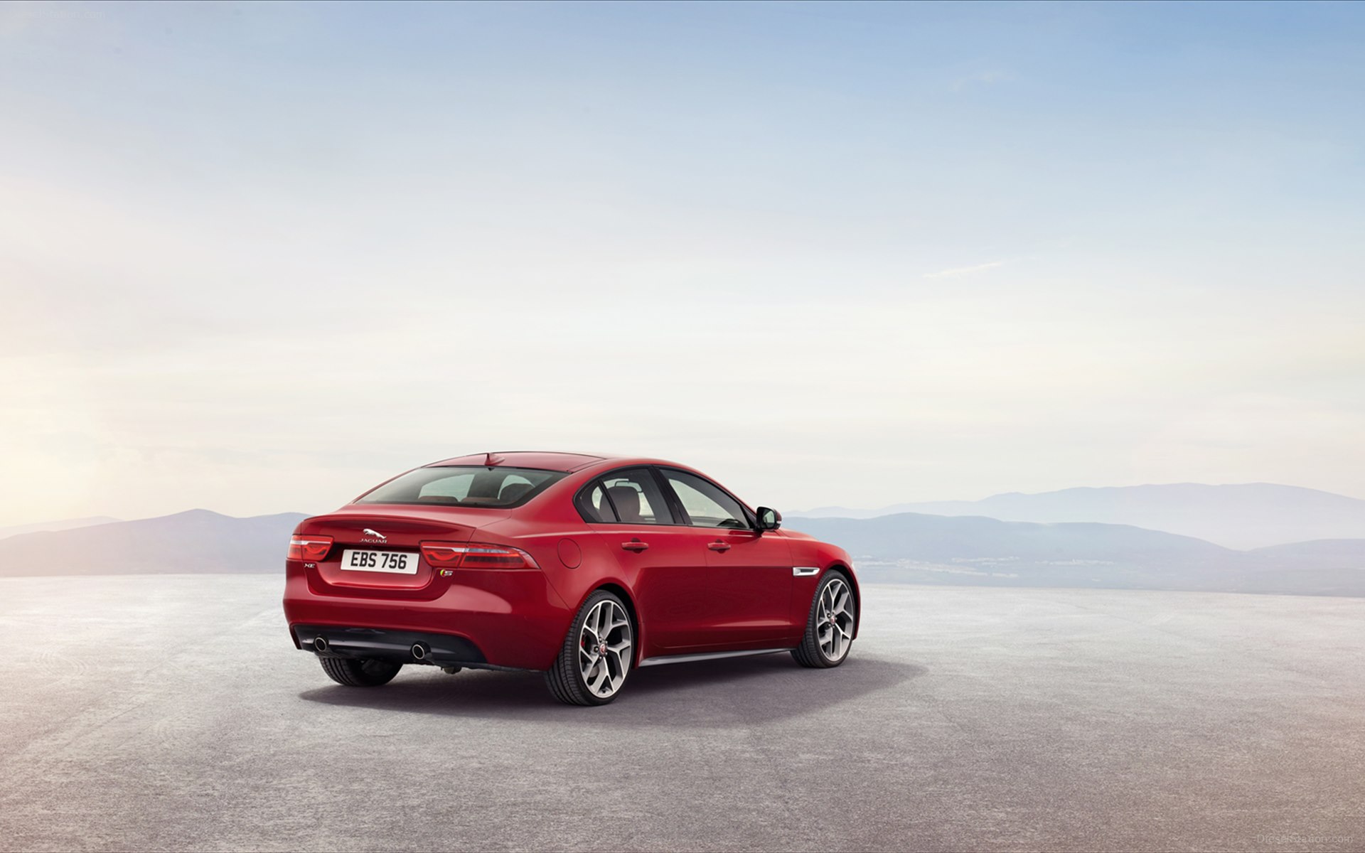 Jaguar XE S 2016
