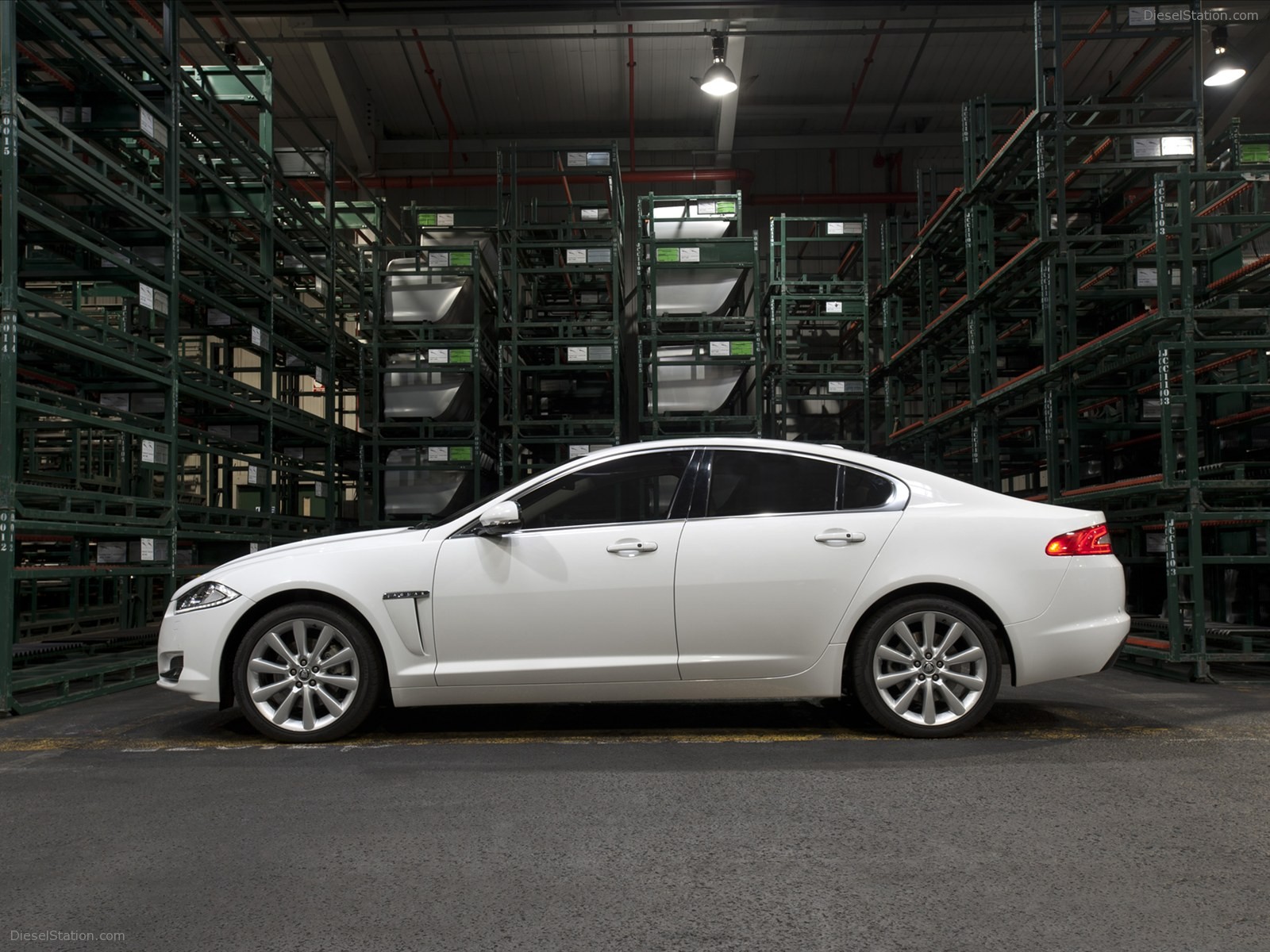Jaguar XF 2012