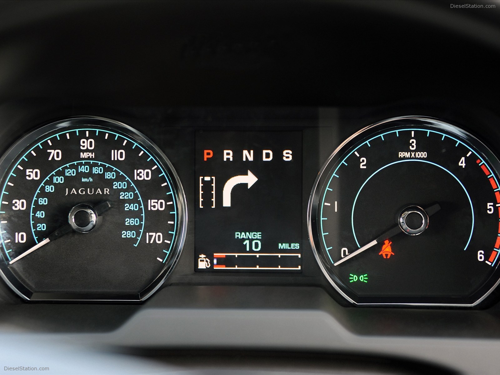 Jaguar XF 2012