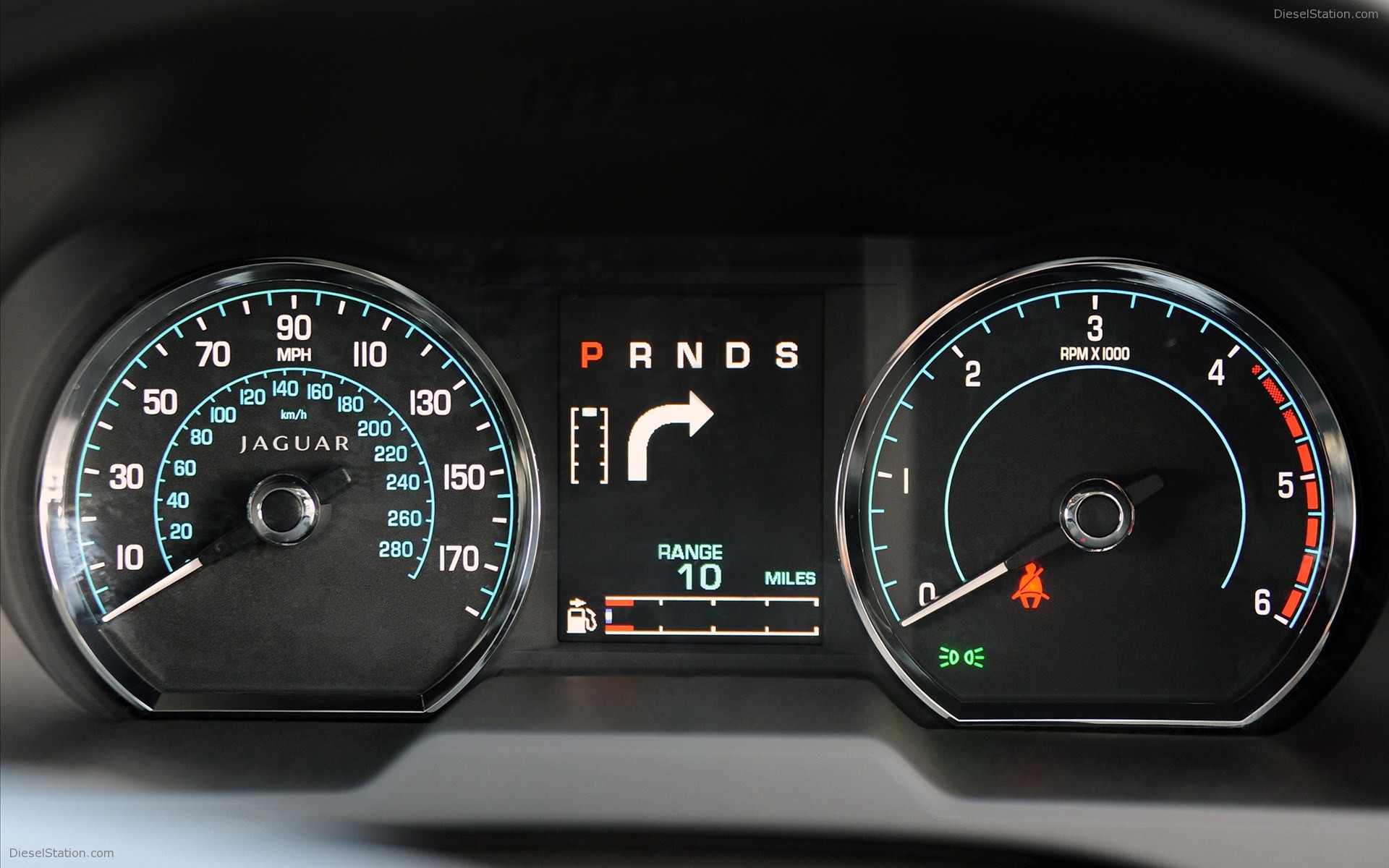 Jaguar XF 2012