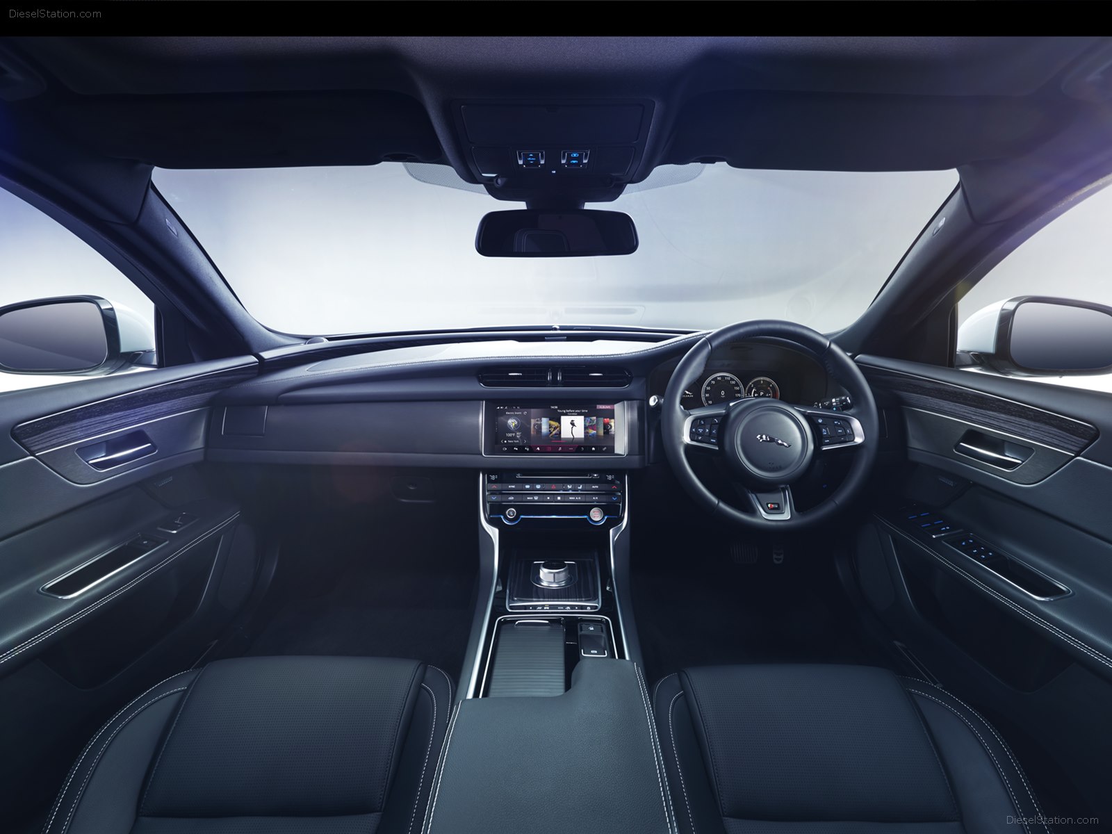 Jaguar XF 2016