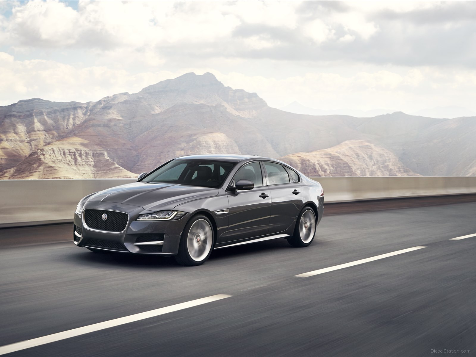 Jaguar XF 2016