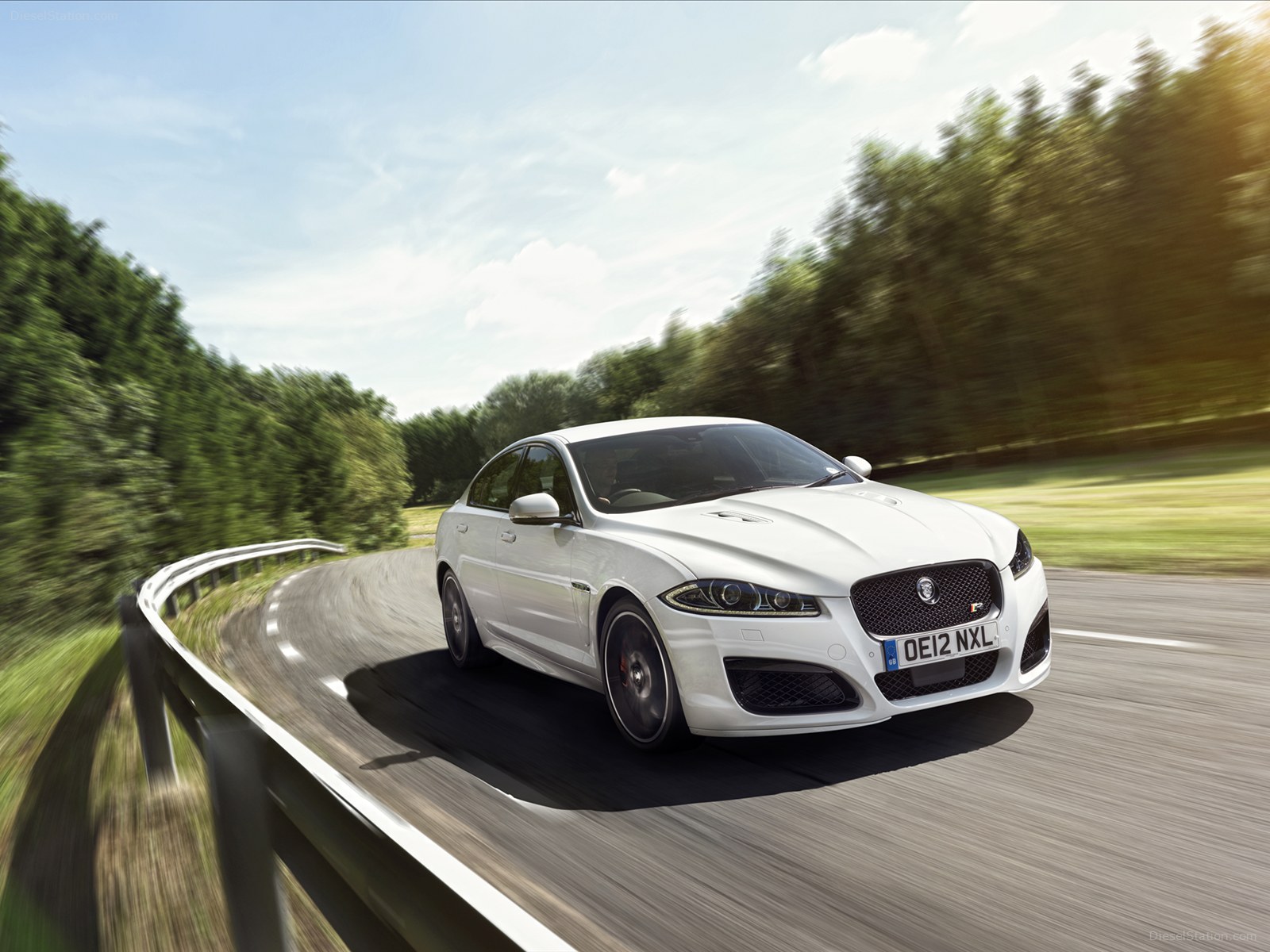 Jaguar XFR Speed Pack 2013