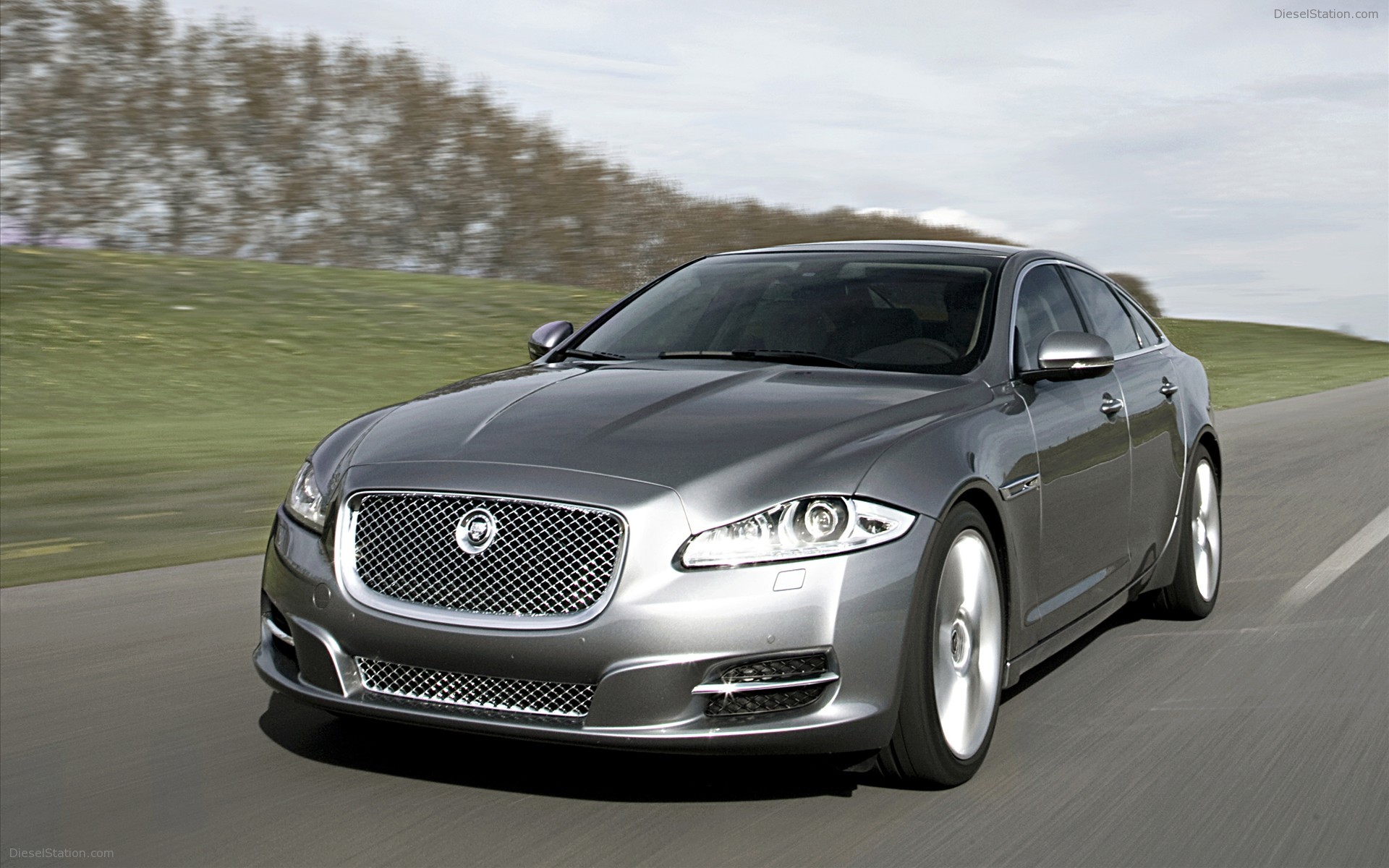 2010 - Jaguar XJ 