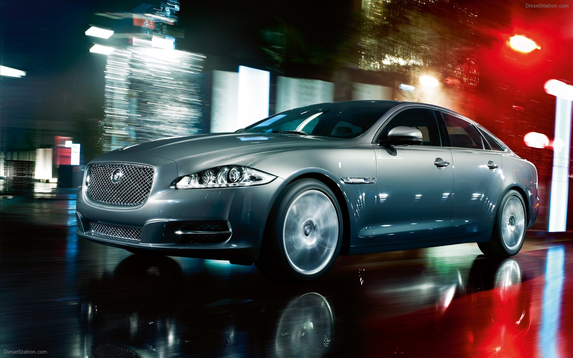 2010 - Jaguar XJ 