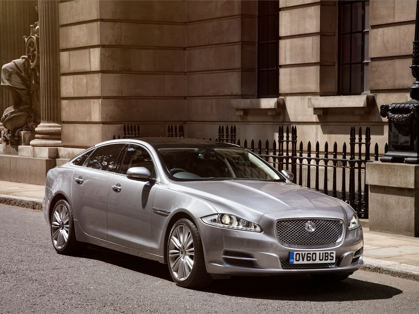 Jaguar XJ 2012
