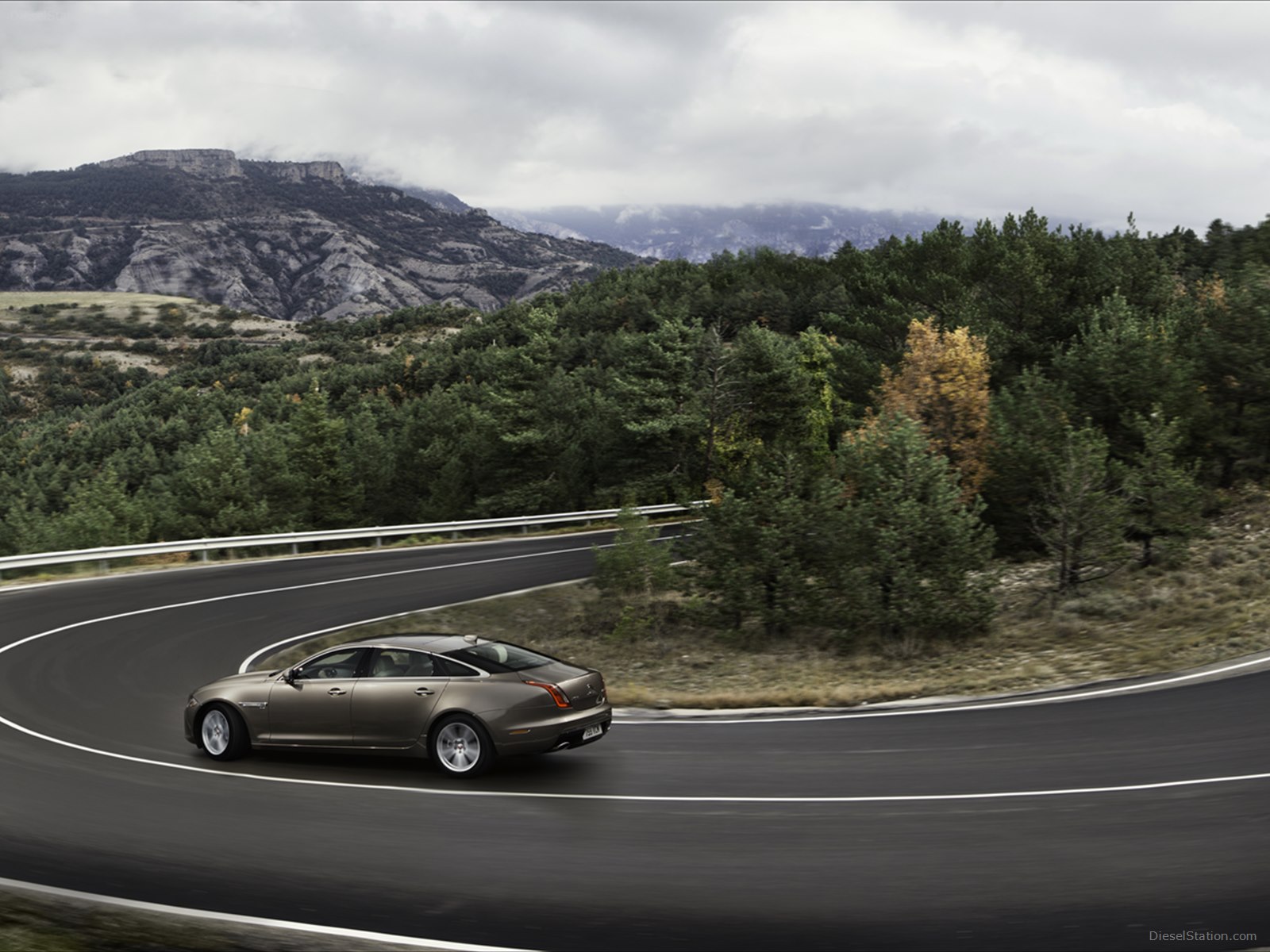 Jaguar XJ 2016