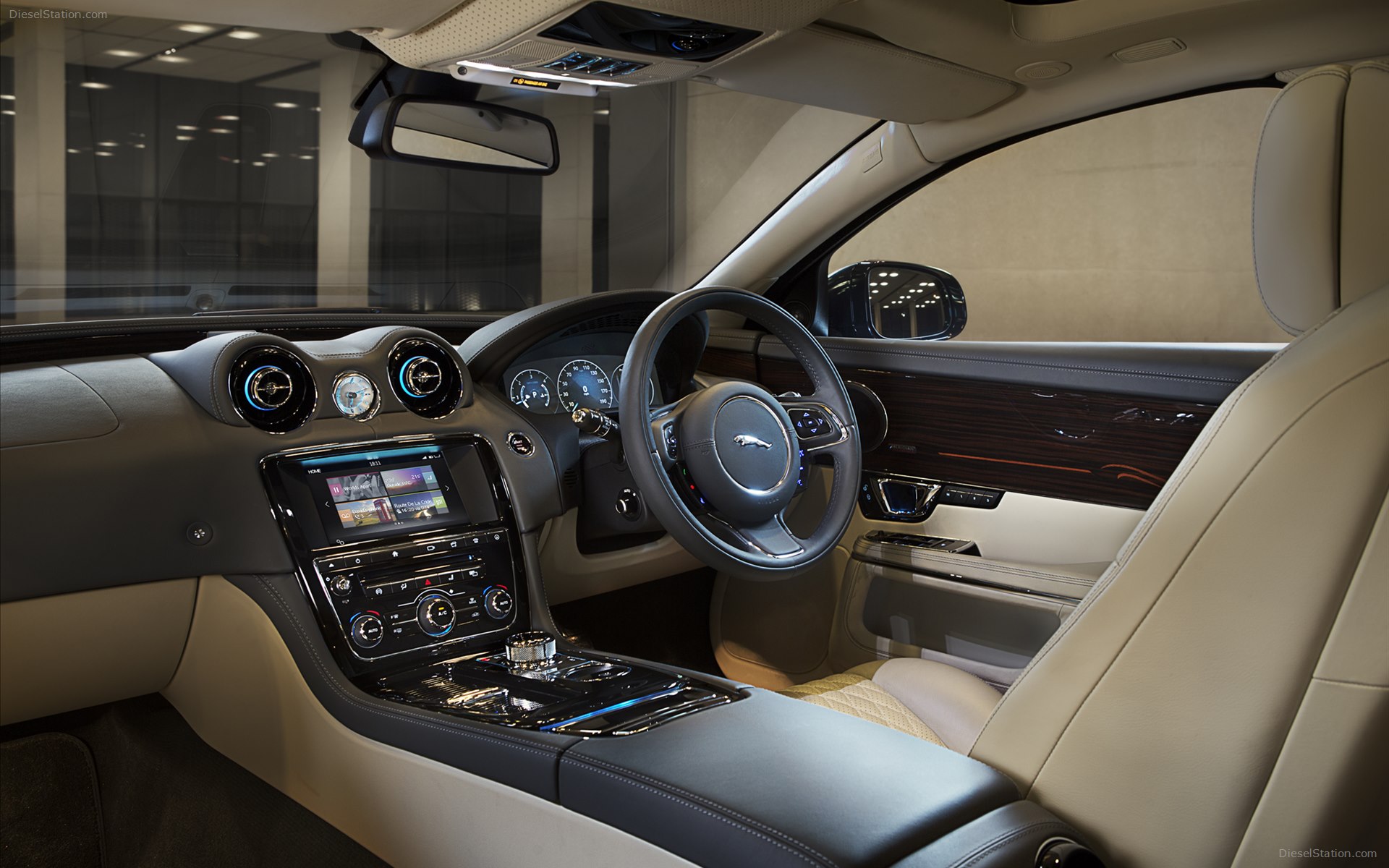 Jaguar XJ 2016
