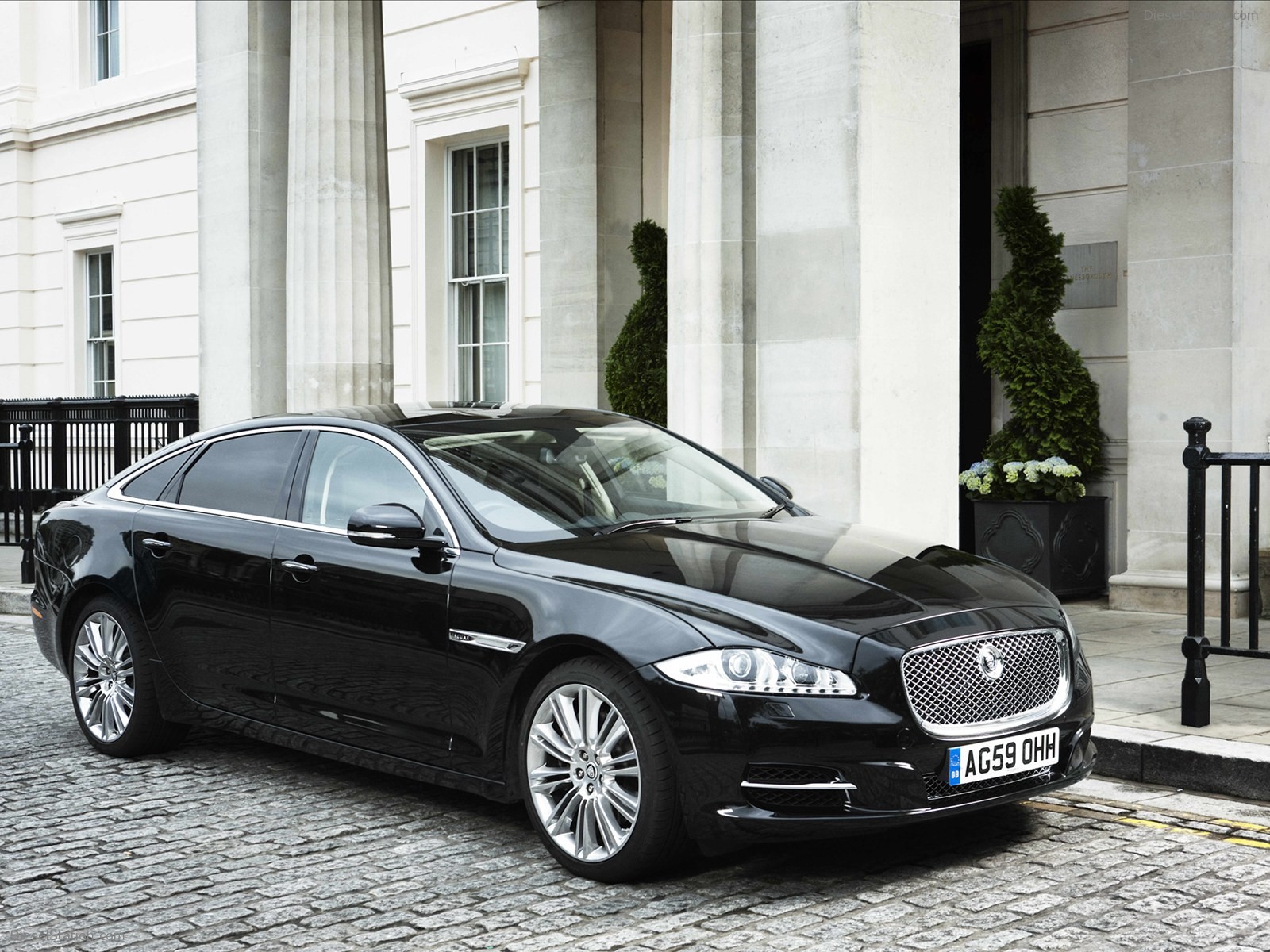 Jaguar XJ Saloon 2011