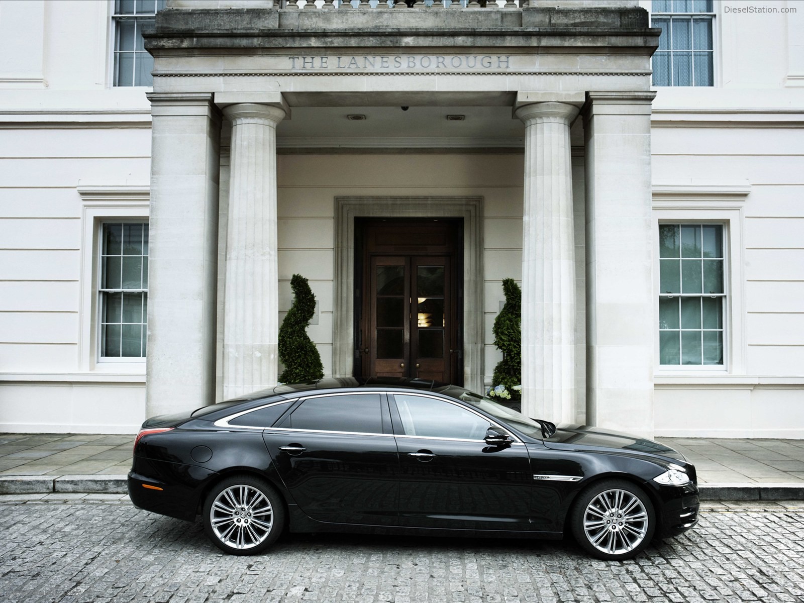 Jaguar XJ Saloon 2011