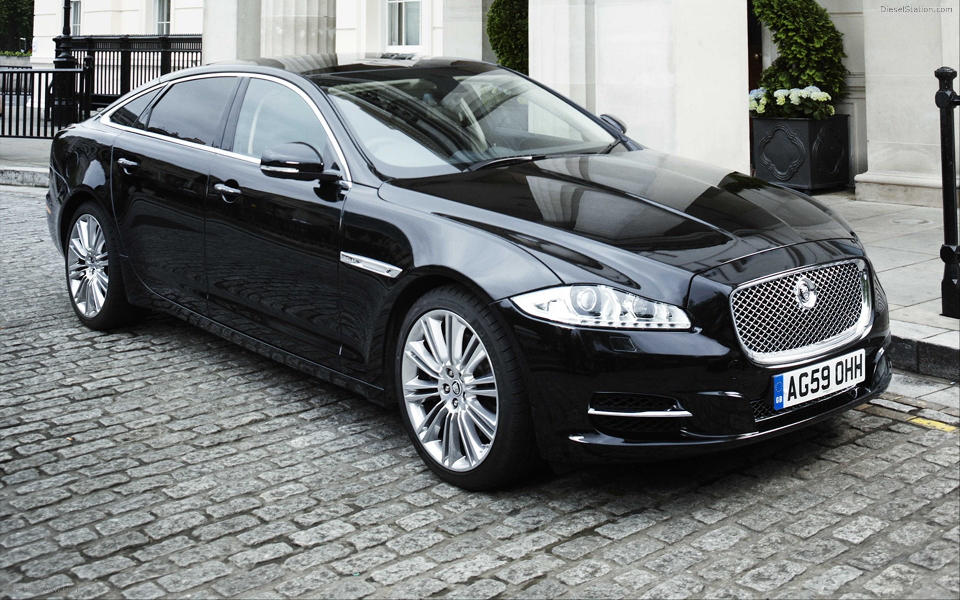 Jaguar XJ Saloon 2011