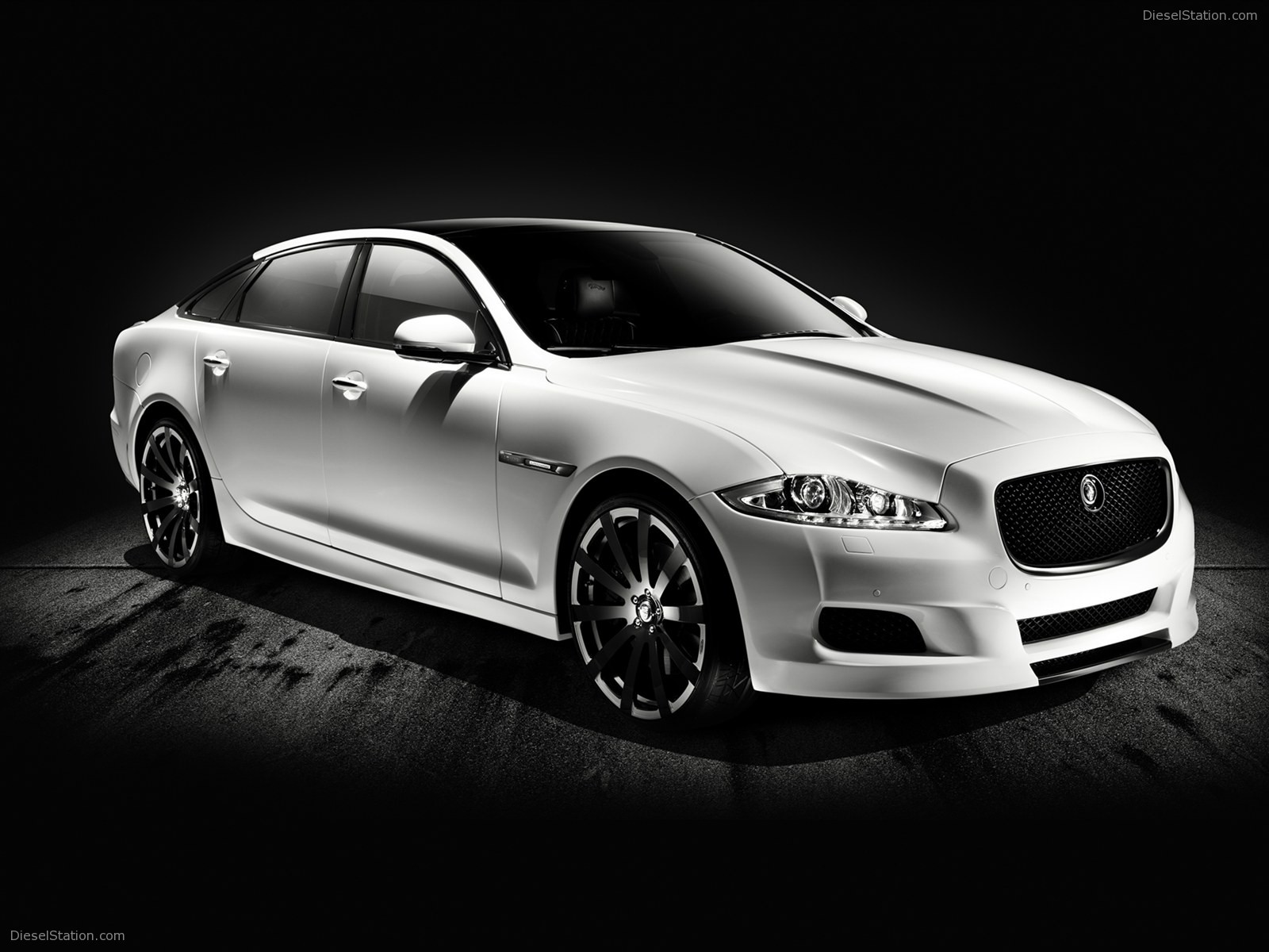 Jaguar XJ75 Platinum Design Concept 2010