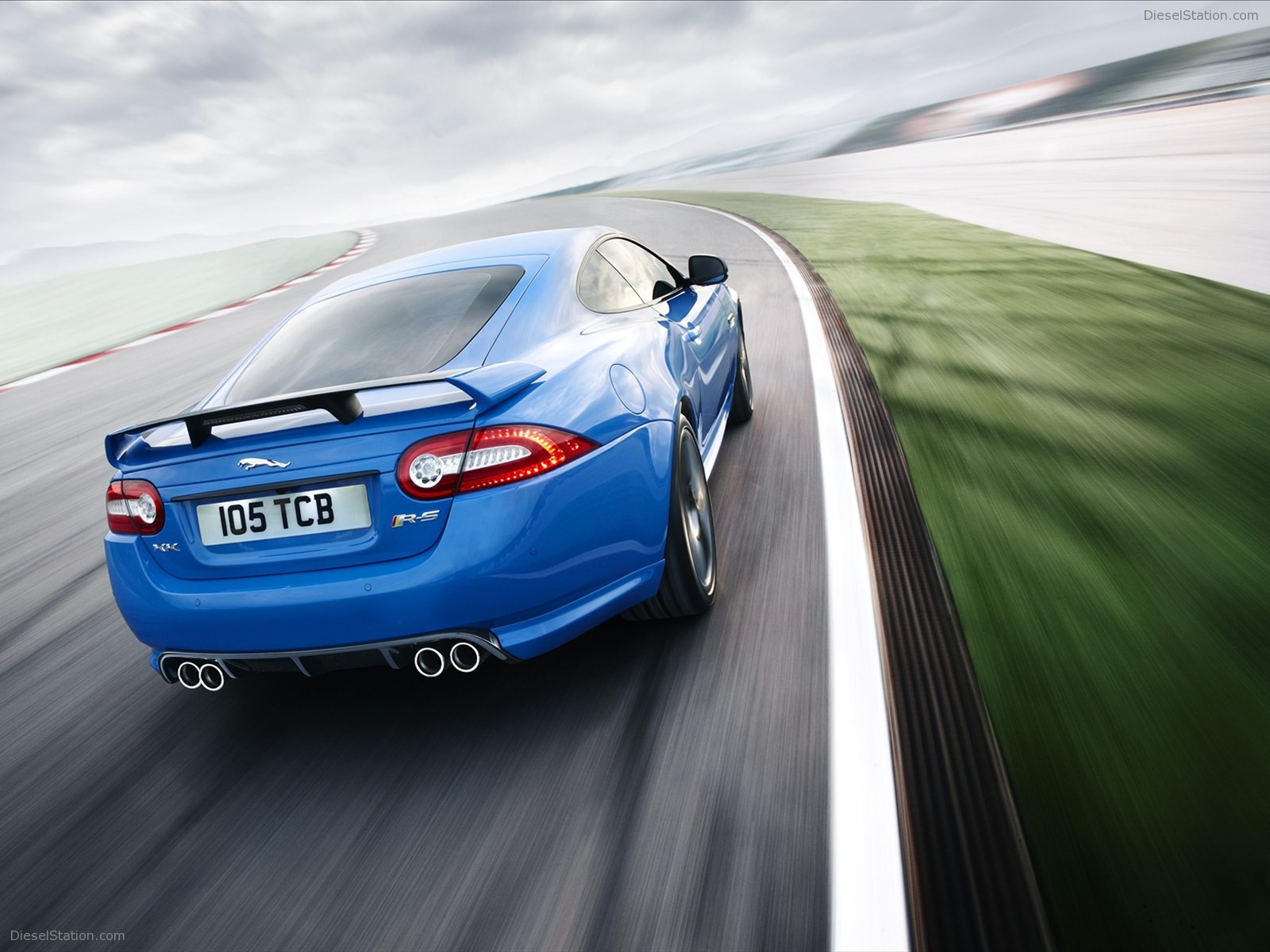 Jaguar XKR-S 2011