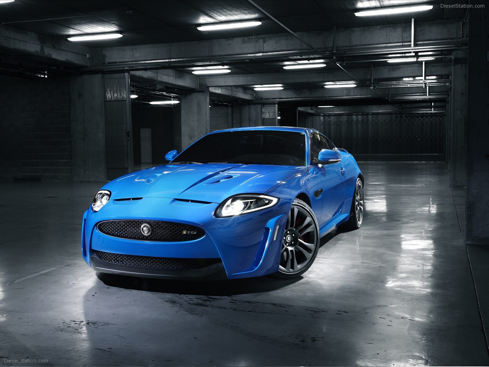 Jaguar XKR-S 2011