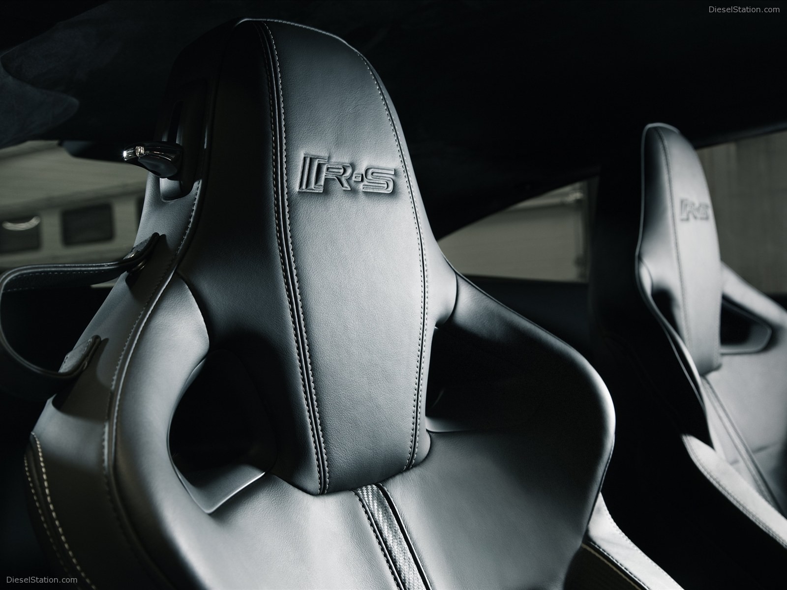 Jaguar XKR-S 2011