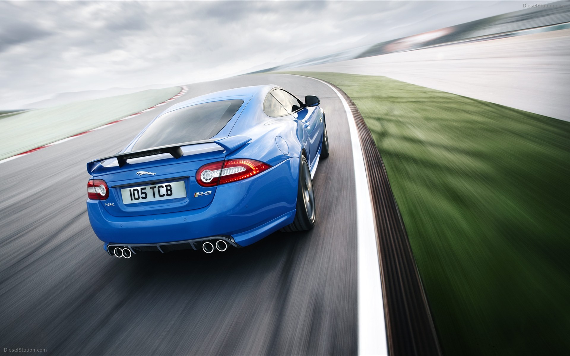 Jaguar XKR-S 2011