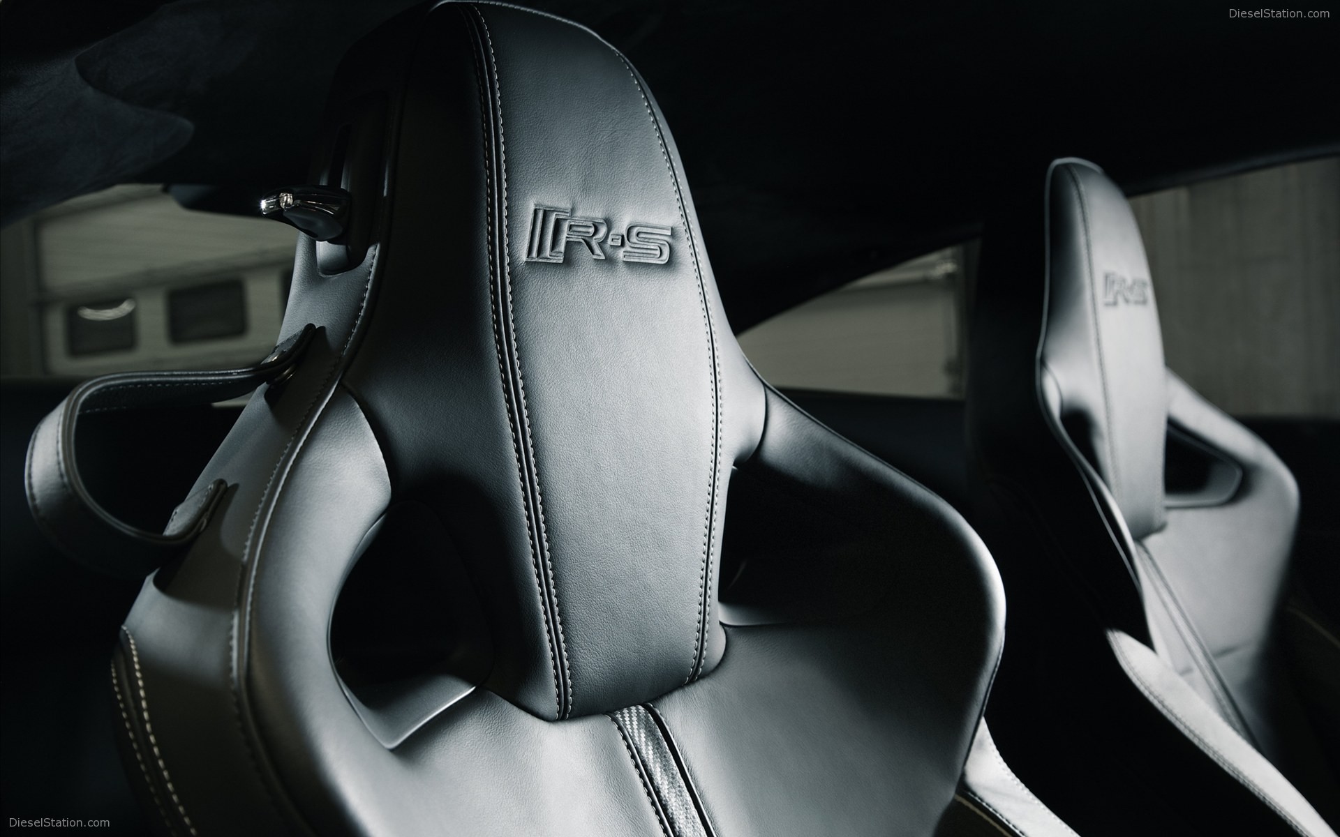 Jaguar XKR-S 2011