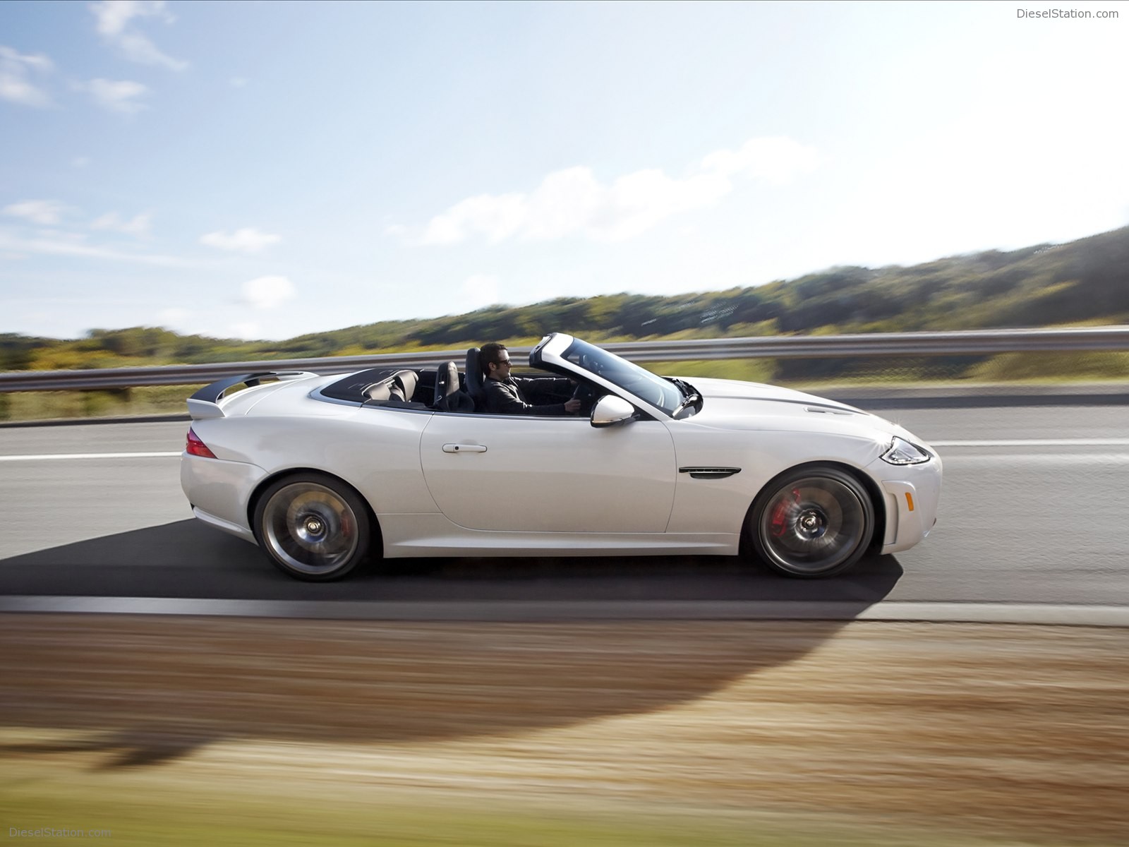 Jaguar XKR-S Convertible 2012