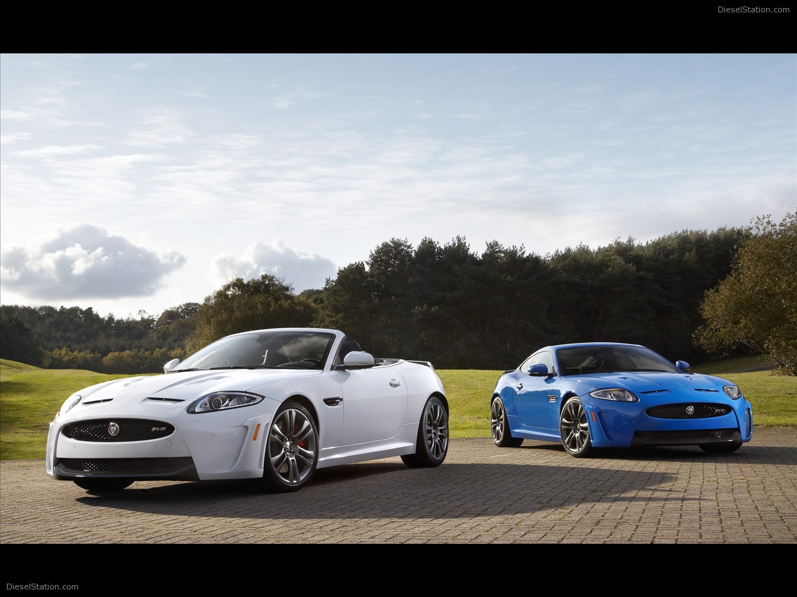 Jaguar XKR-S Convertible 2012