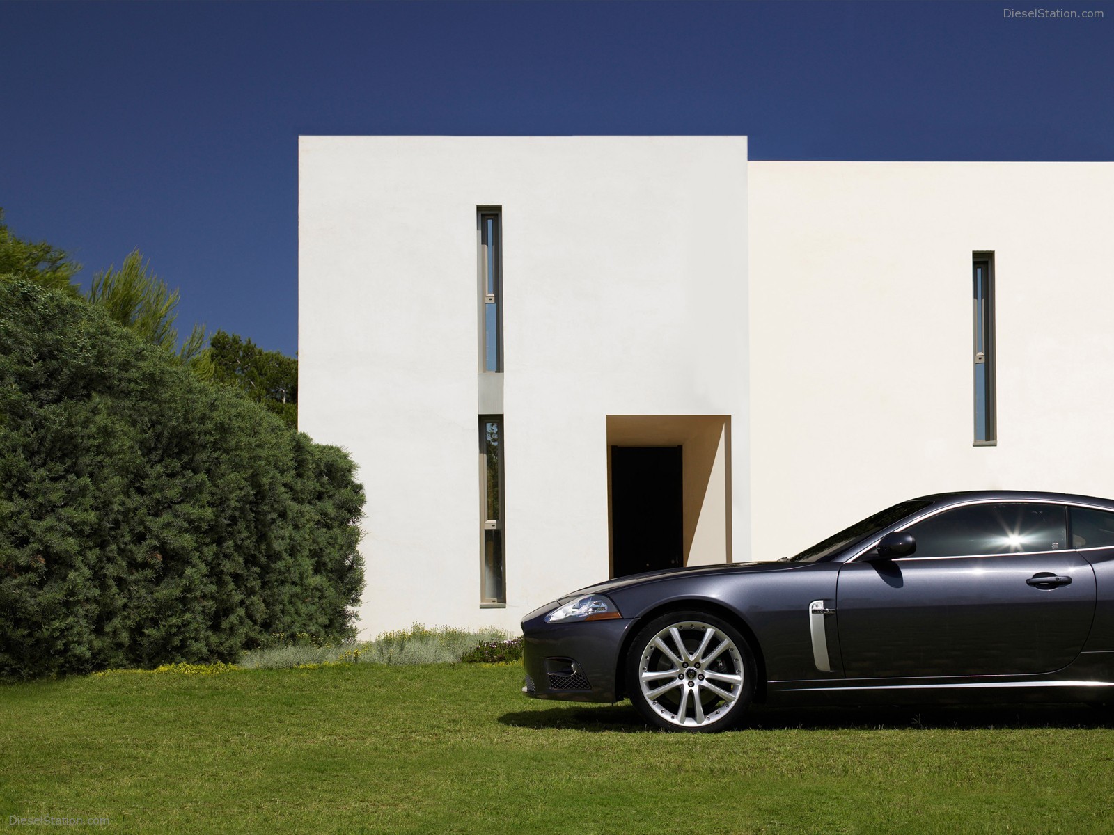 Jaguar XKR