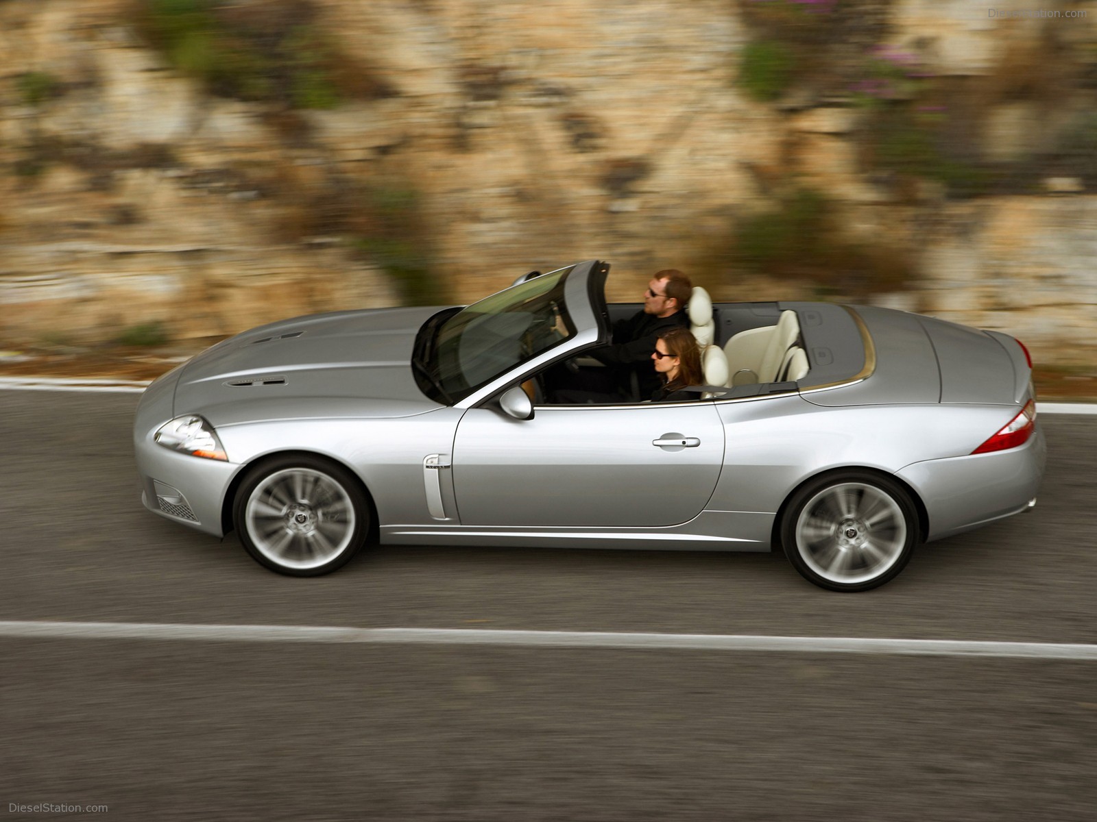 Jaguar XKR