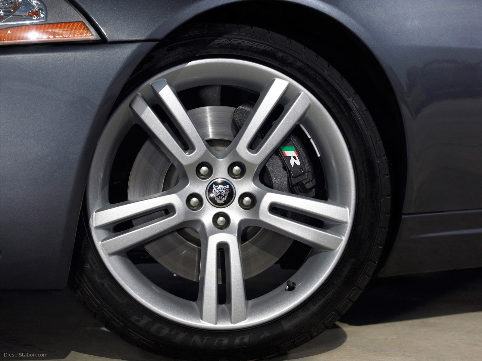 Jaguar XKR