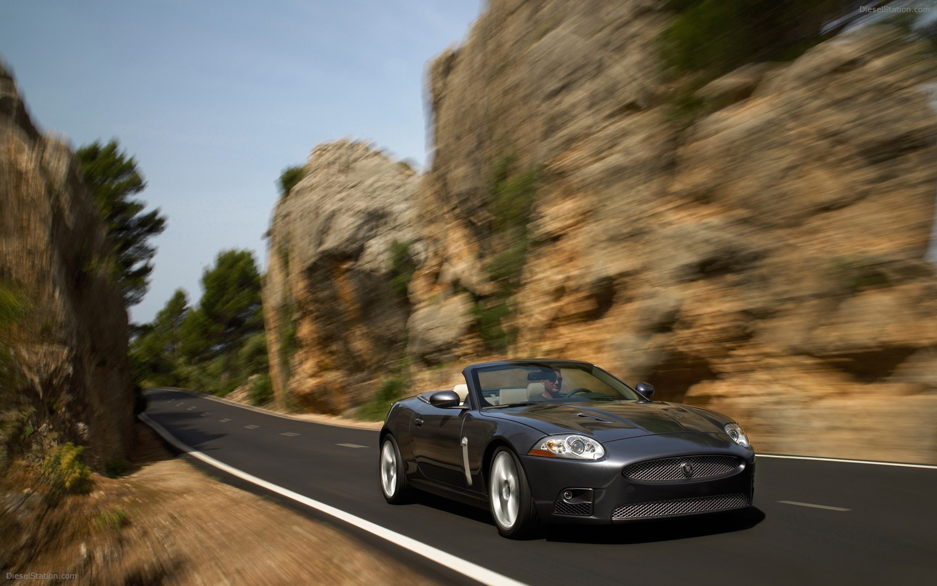 Jaguar XKR