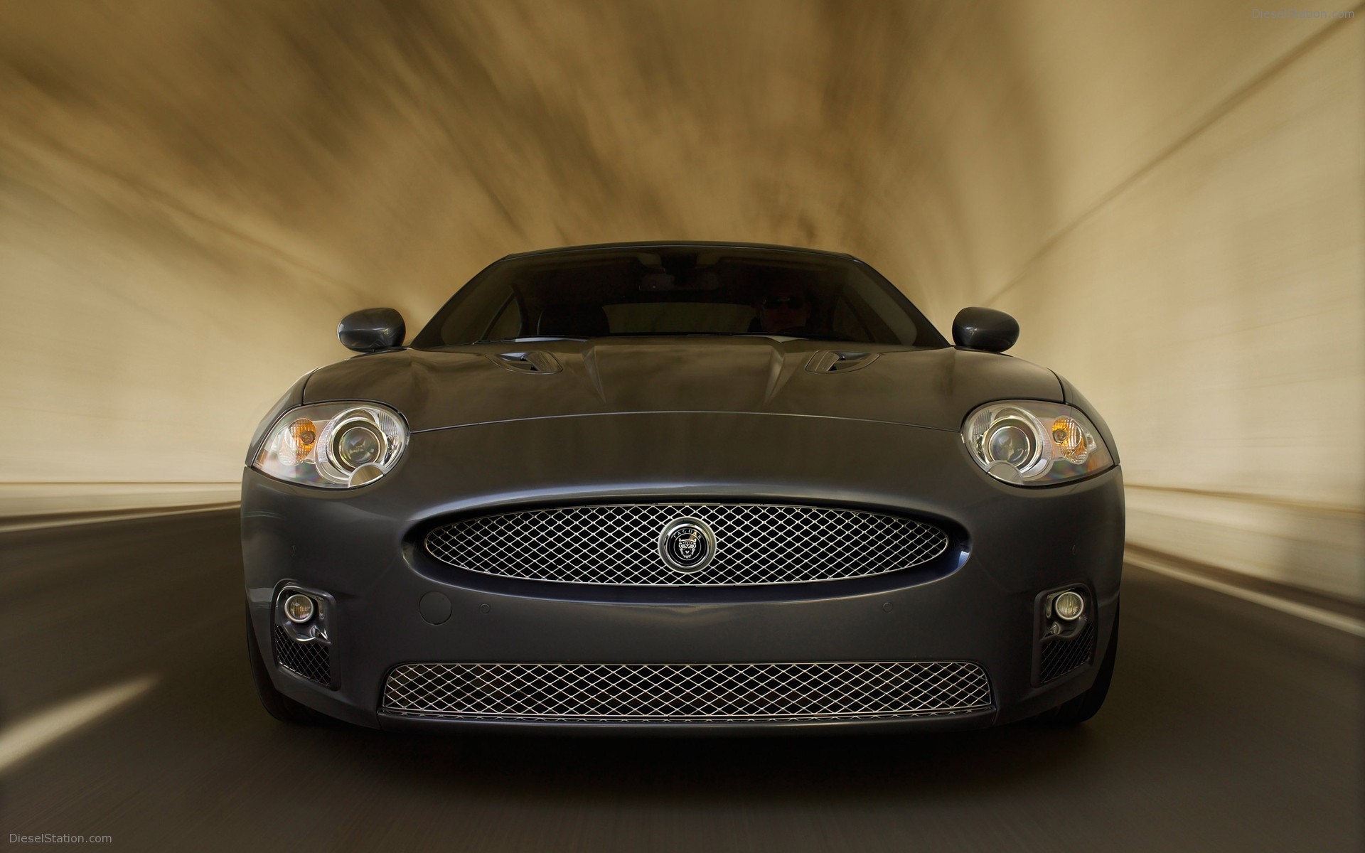 Jaguar XKR