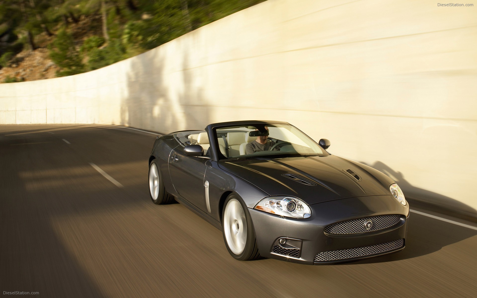 Jaguar XKR