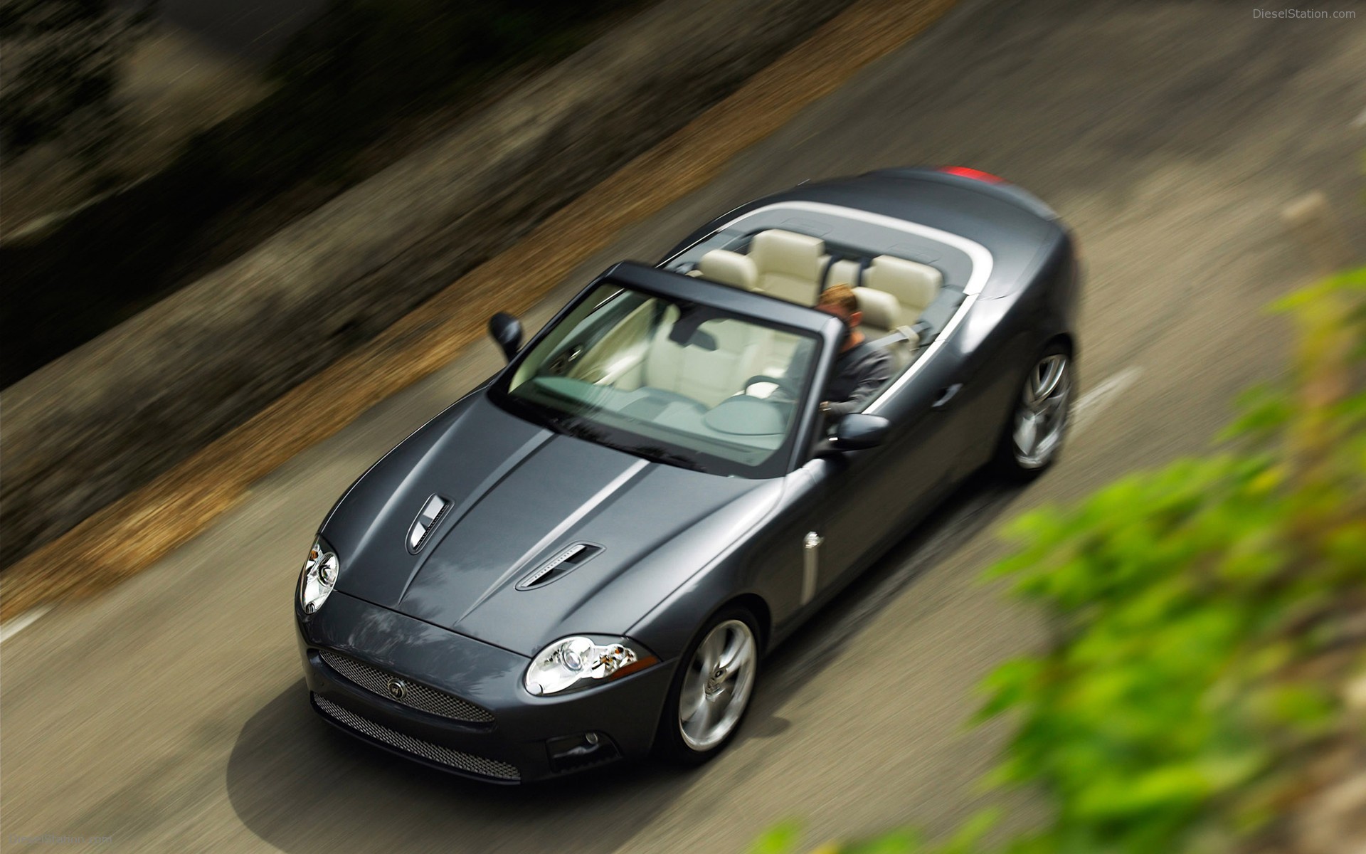 Jaguar XKR