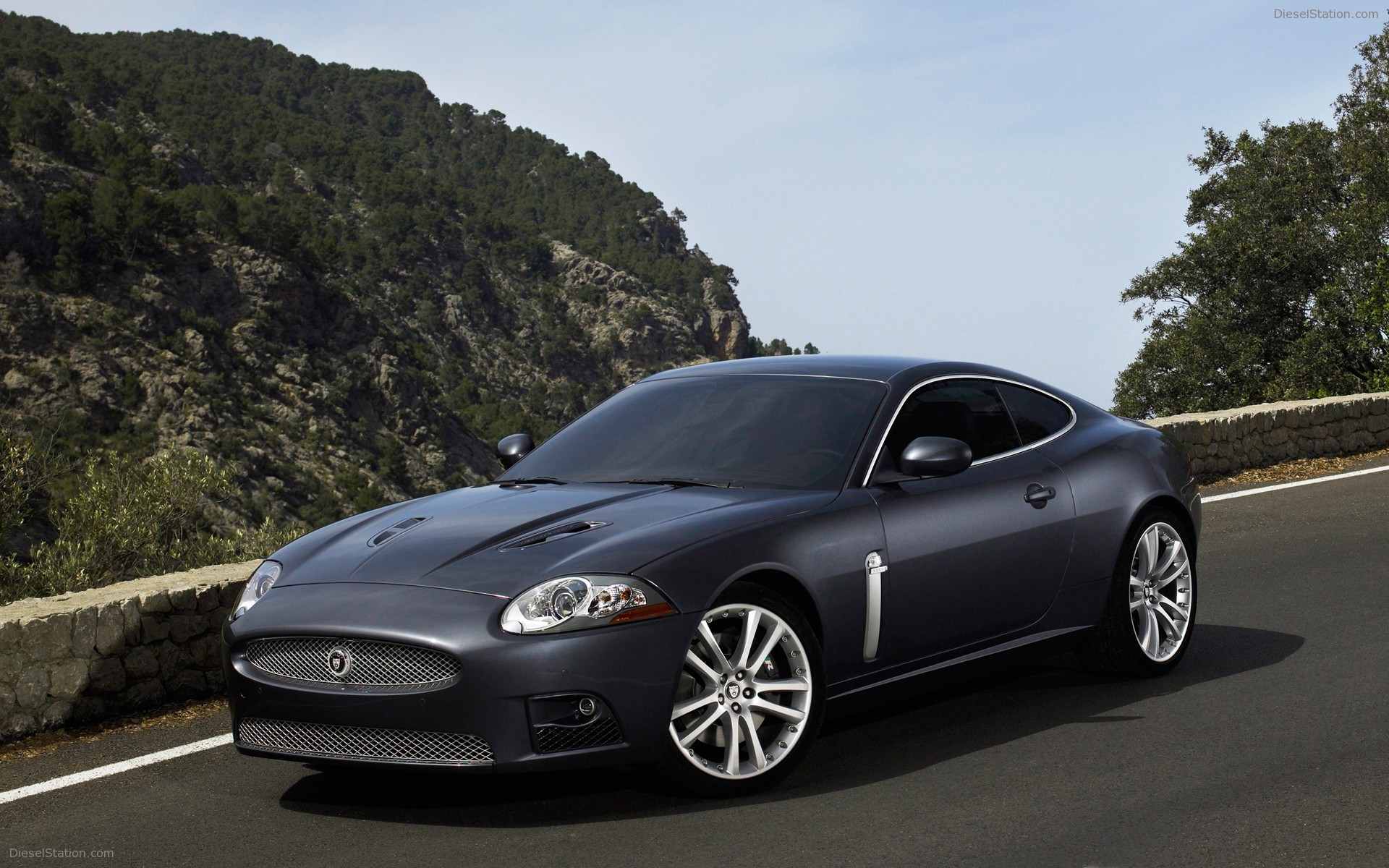 Ягуар машина страна. Jaguar XKR 2007. Jaguar XKR 2006. Ягуар XKR 2008. Ягуар XKR 2010.