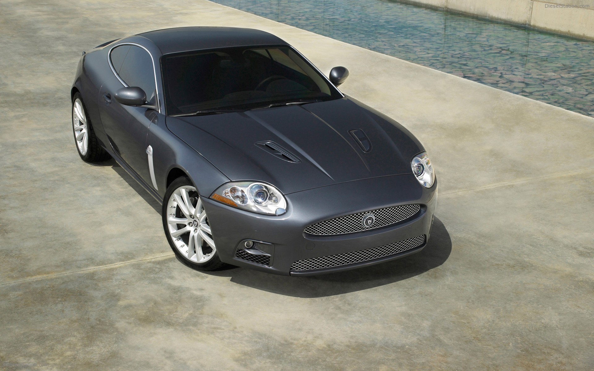 Jaguar XKR