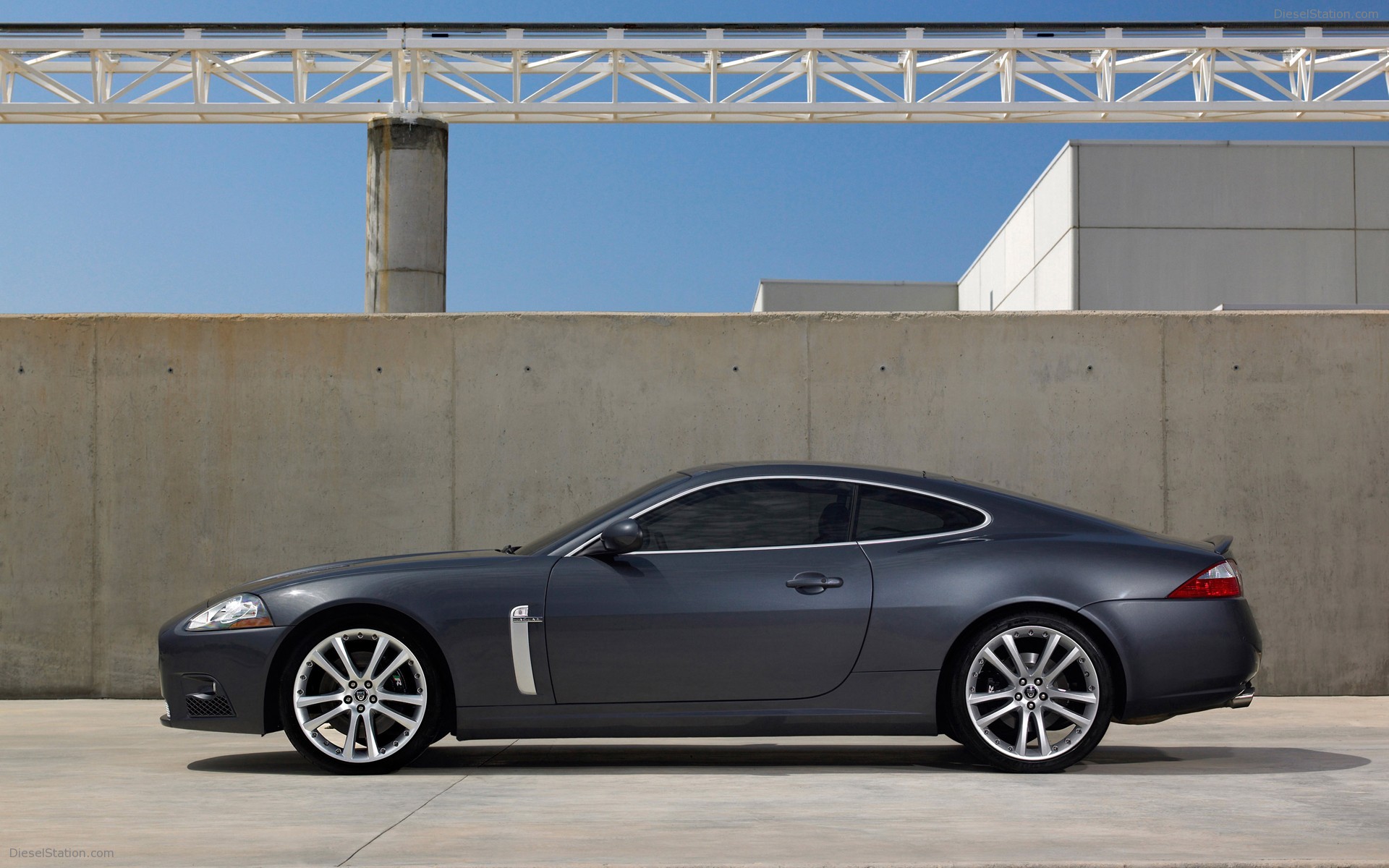 Jaguar XKR