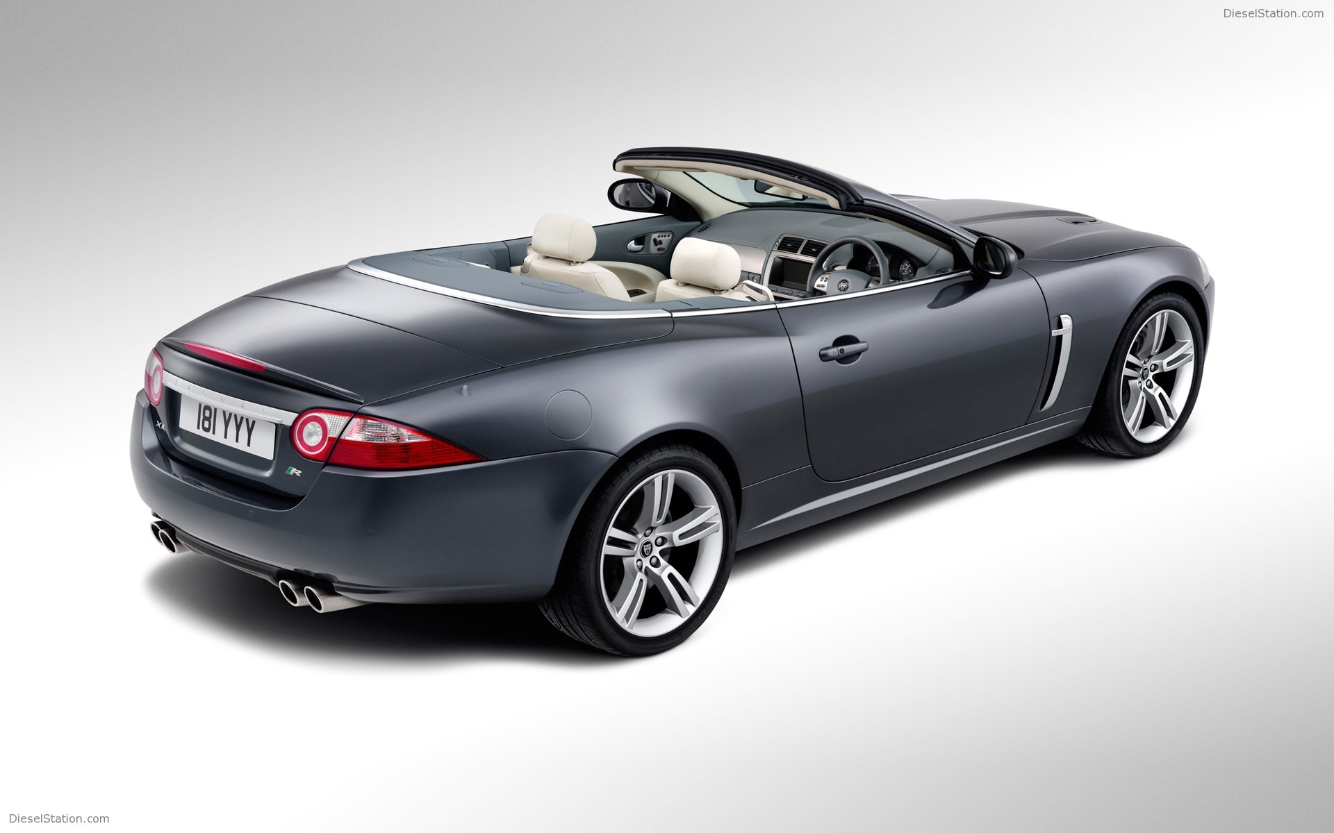 Jaguar XKR