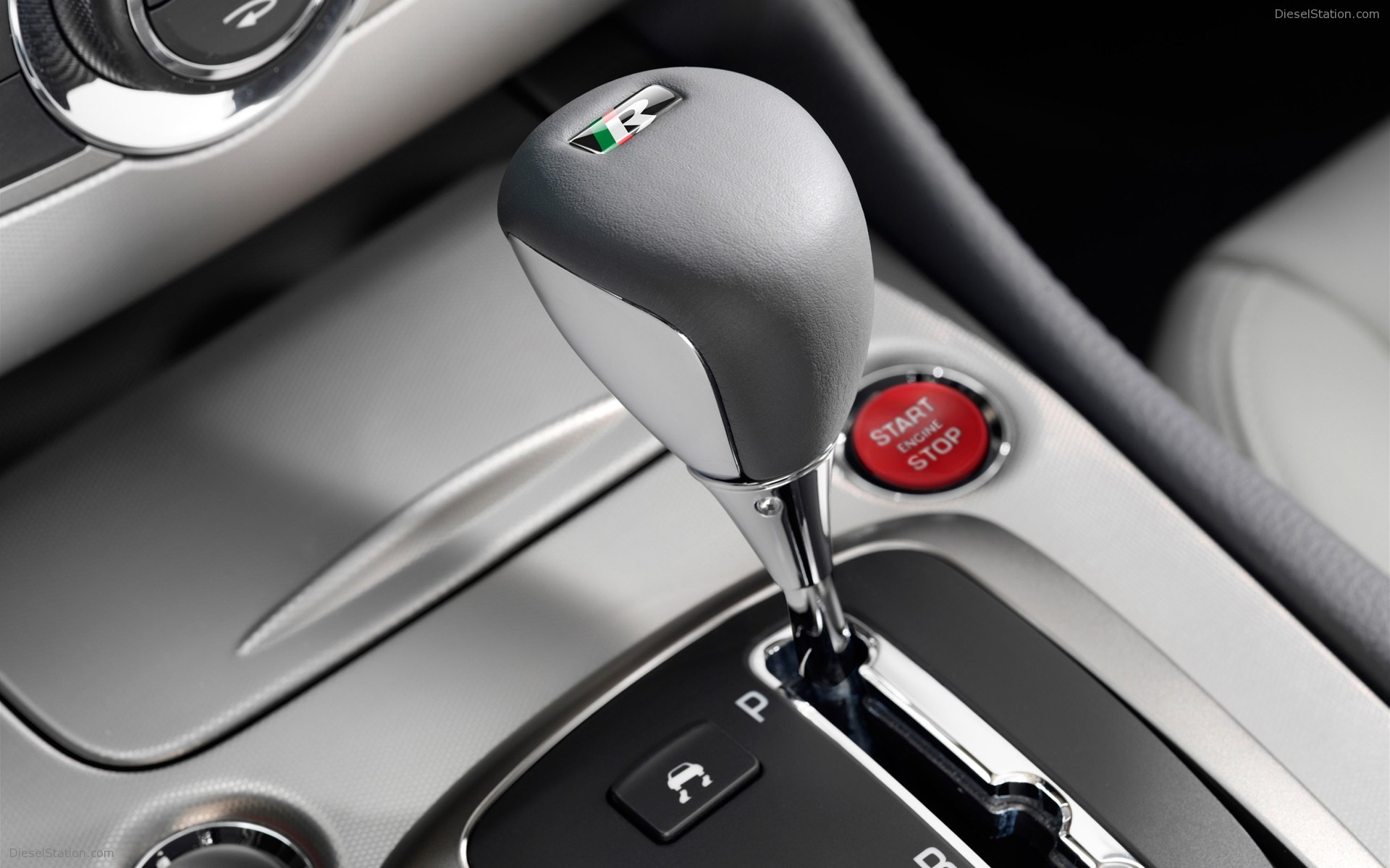 Jaguar XKR