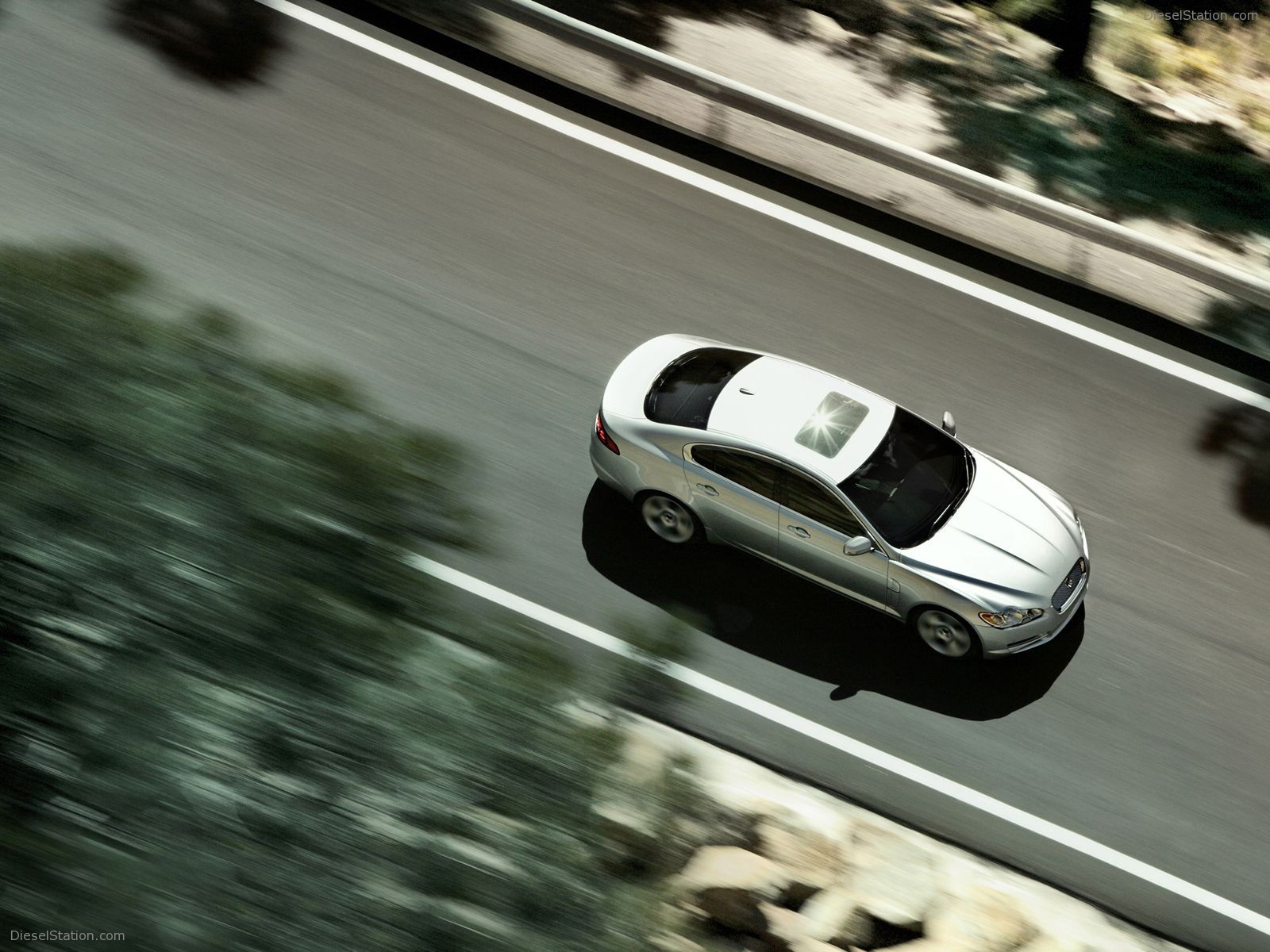 Jaguar XF (2009)