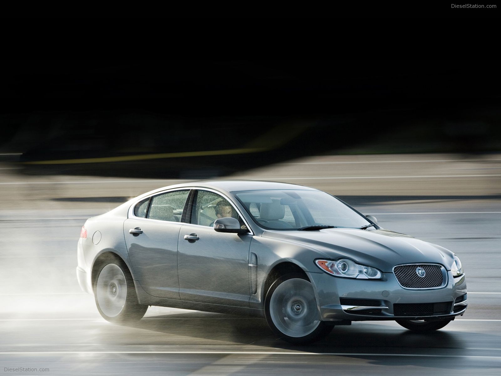 Jaguar XF (2009)