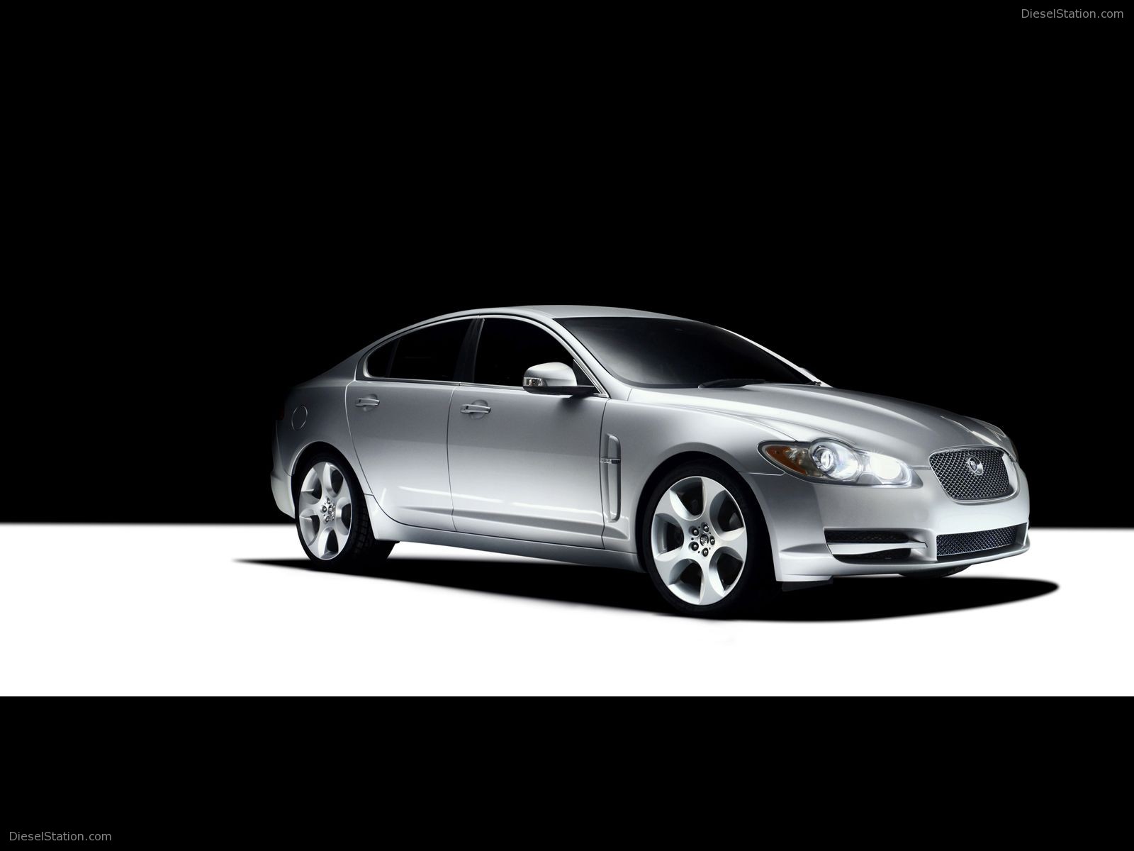 Jaguar XF (2009)