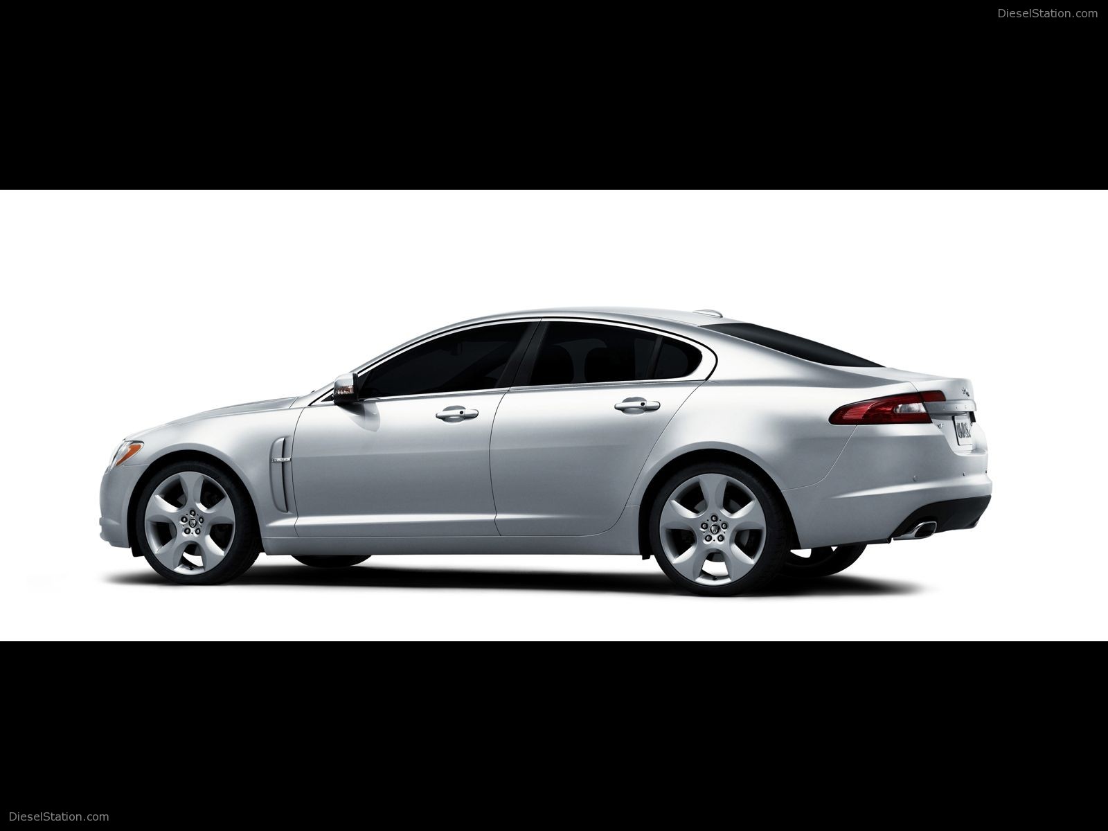 Jaguar XF (2009)