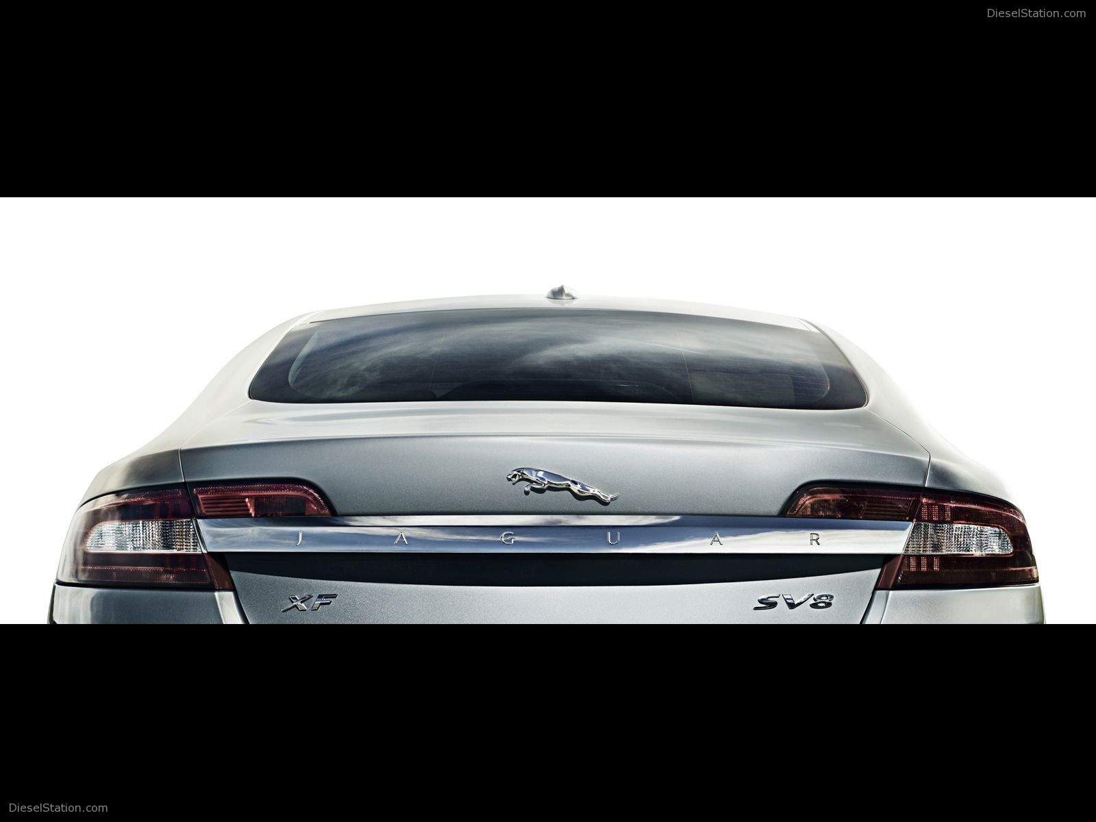 Jaguar XF (2009)